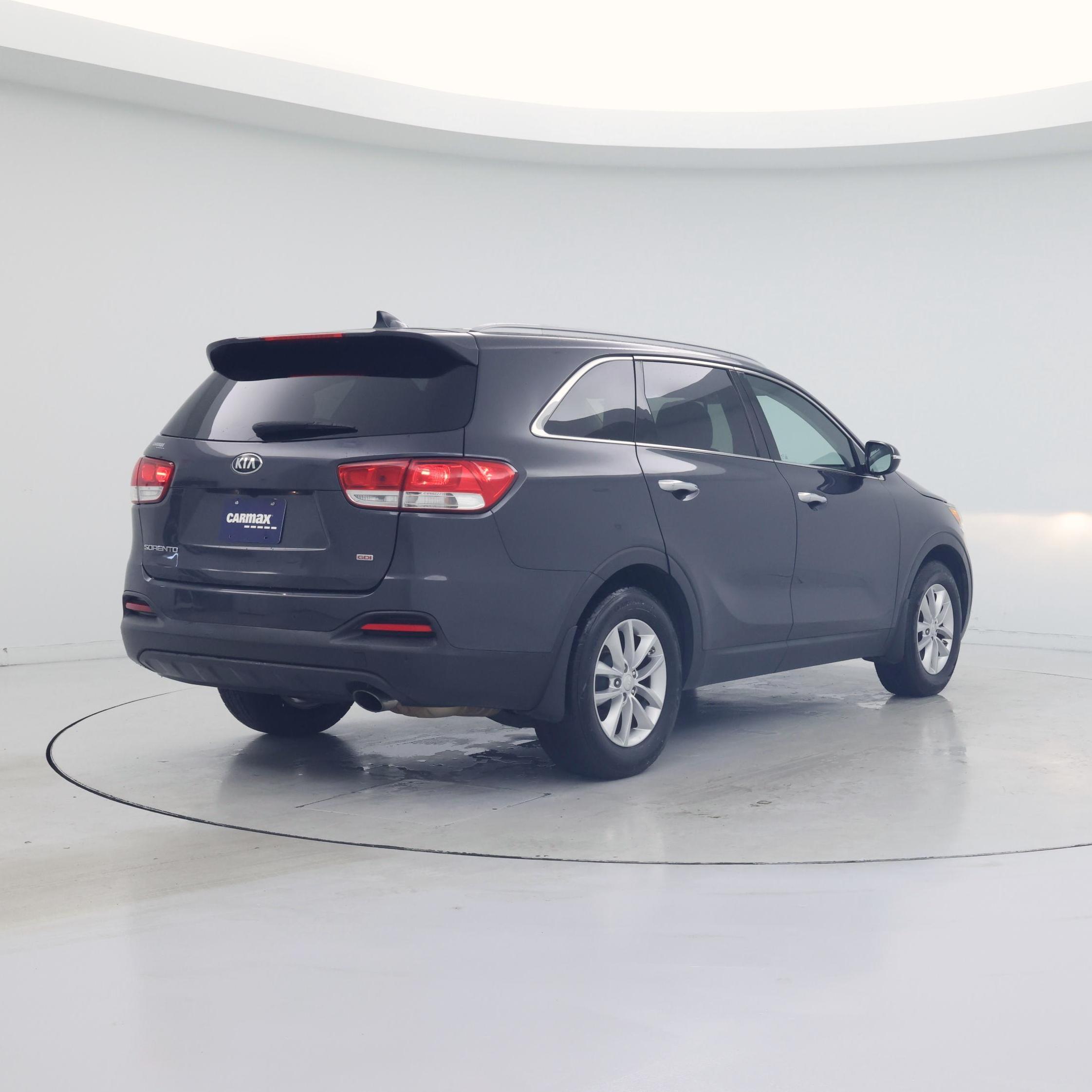 Thumbnail: 2017 Kia Sorento - 8
