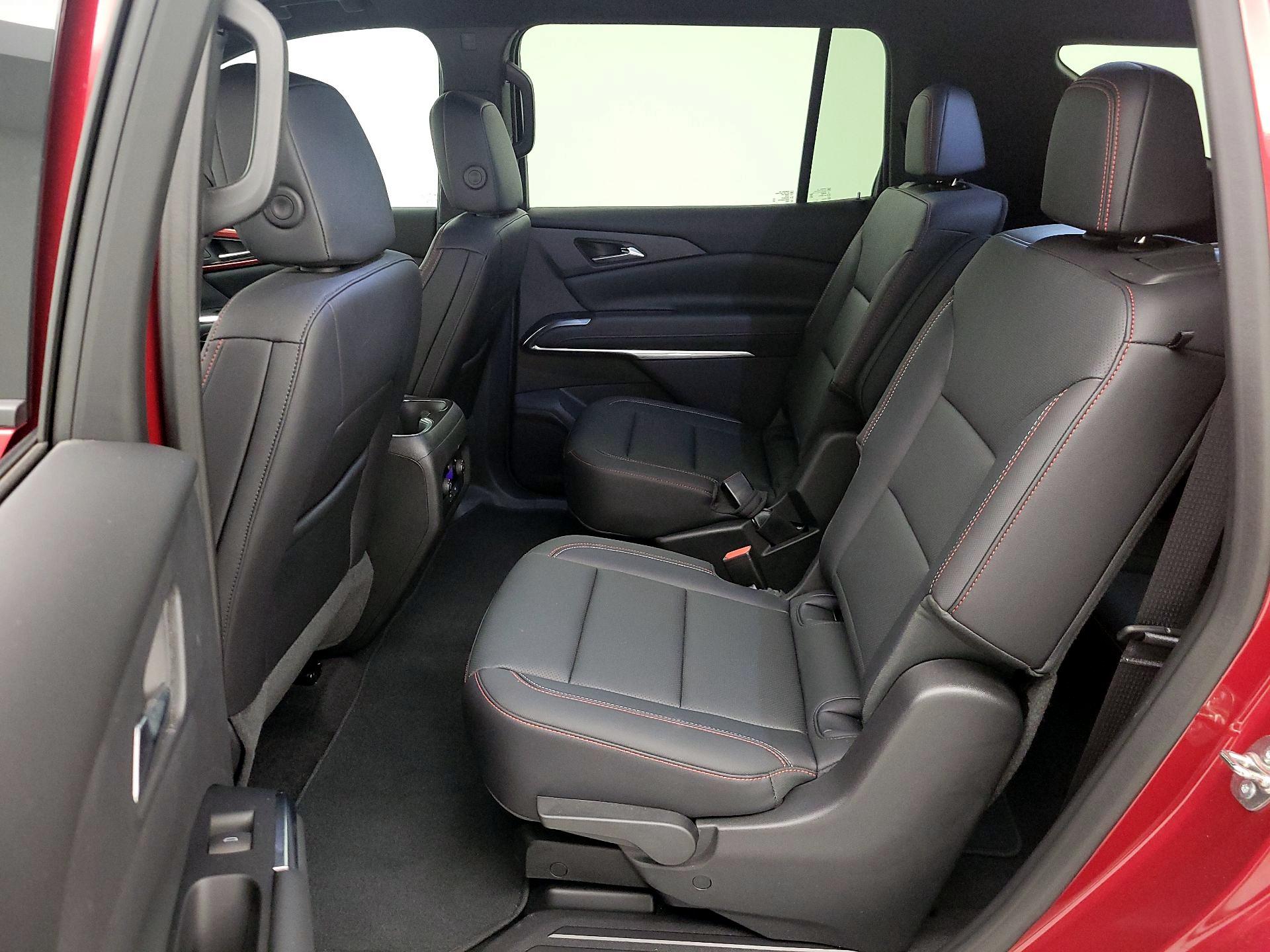 Thumbnail: 2024 Chevrolet Traverse - 19