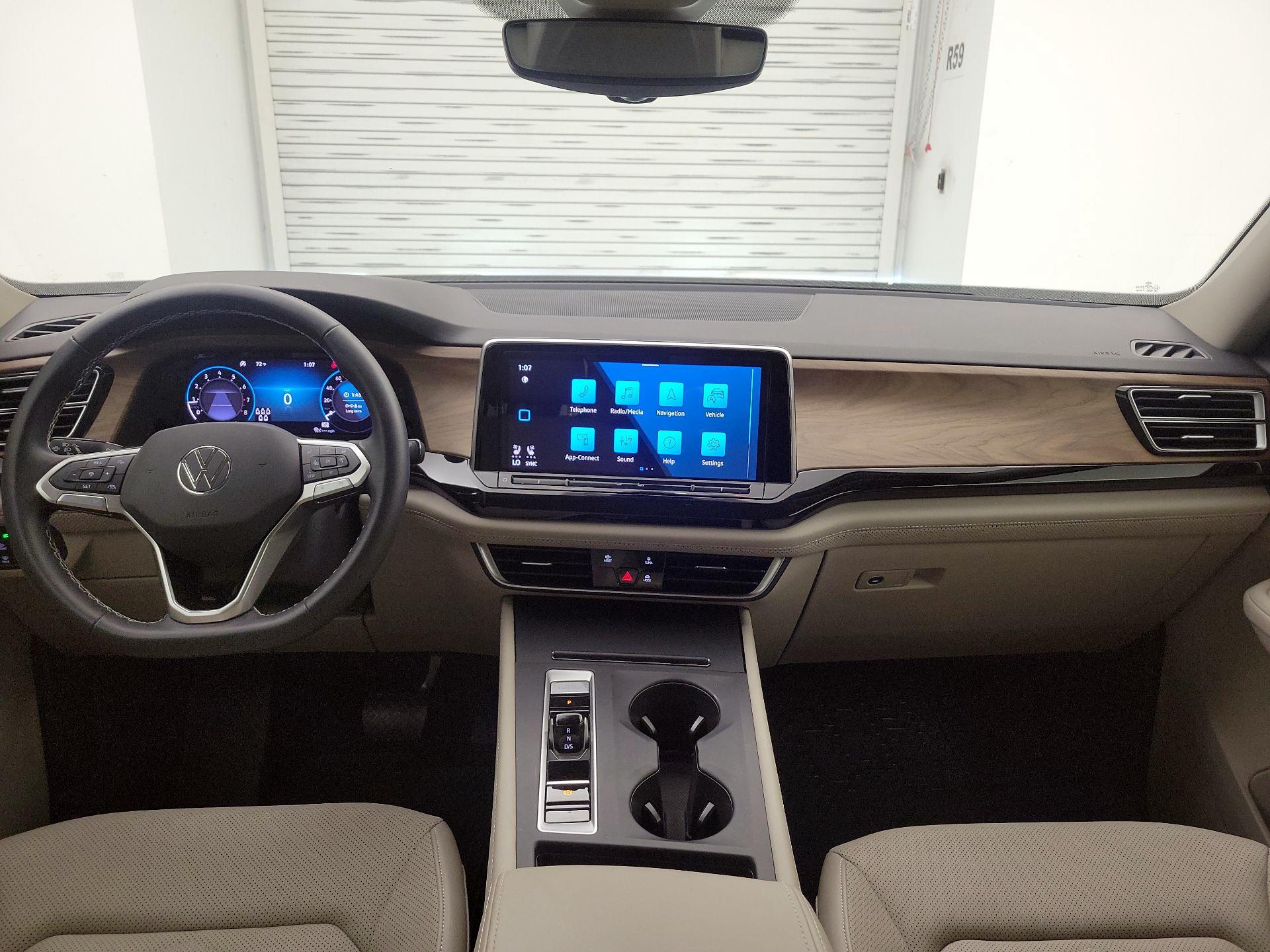 Thumbnail: 2024 Volkswagen Atlas - 9