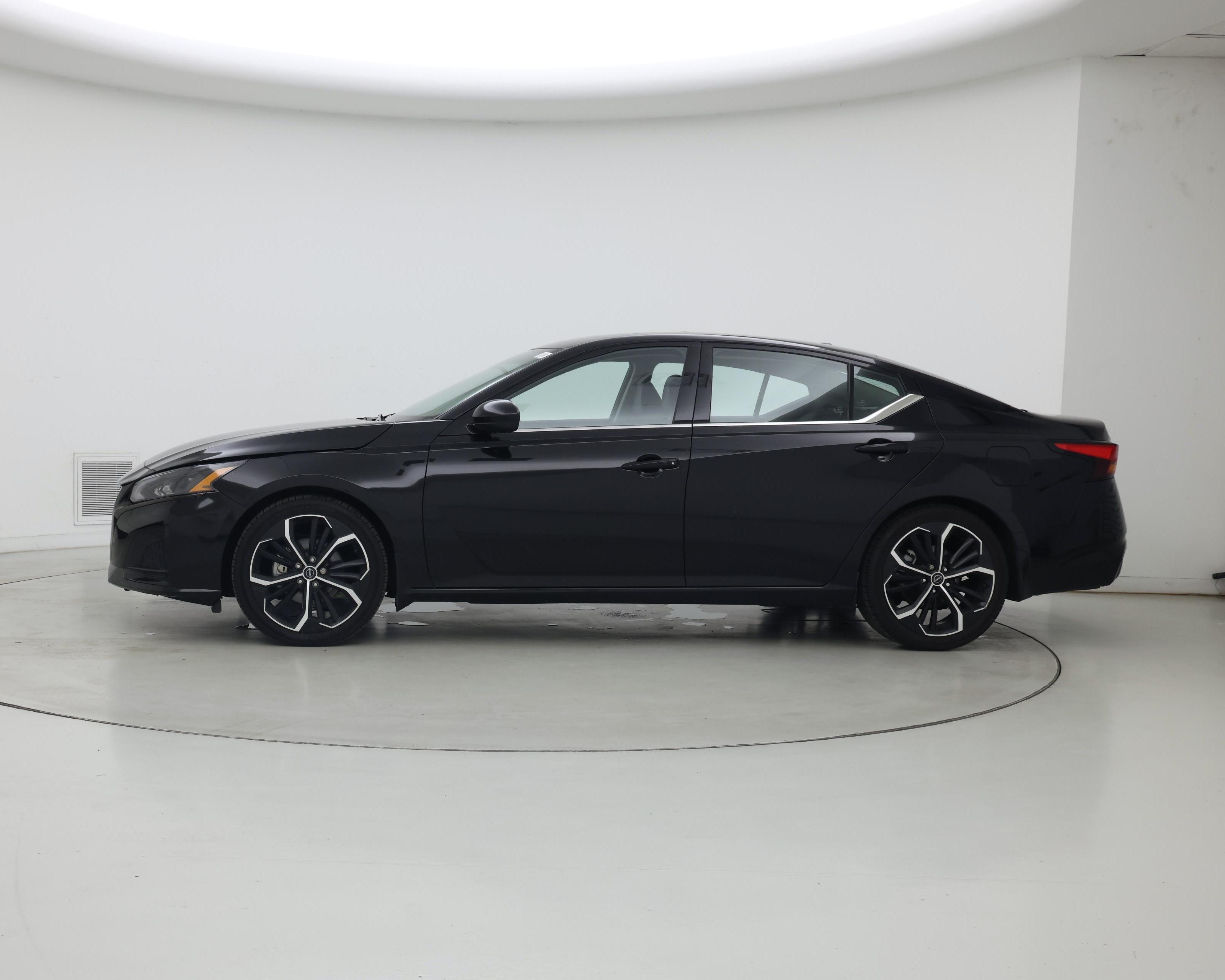 Thumbnail: 2023 Nissan Altima - 3
