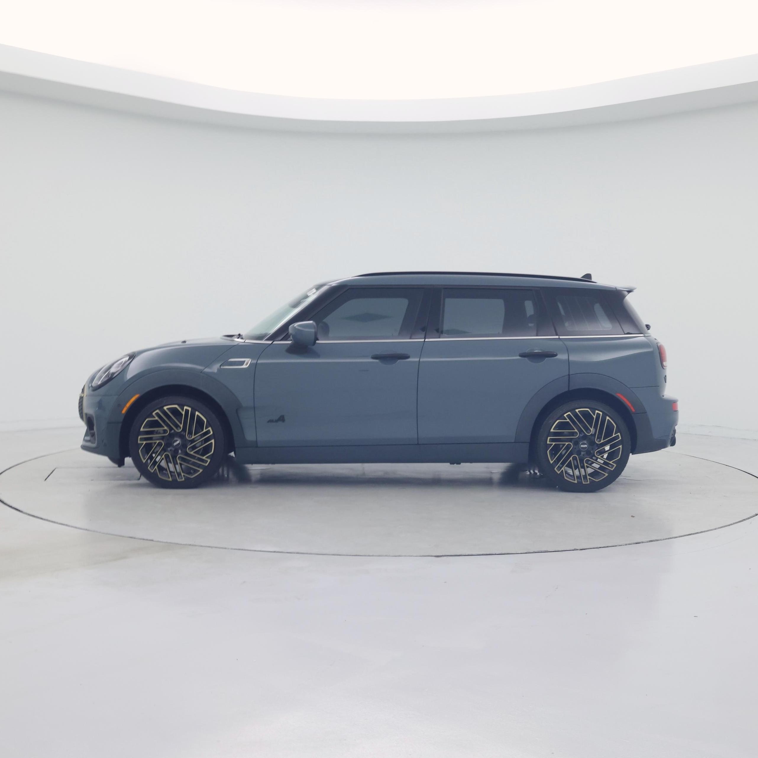 Thumbnail: 2024 MINI Cooper Clubman - 3