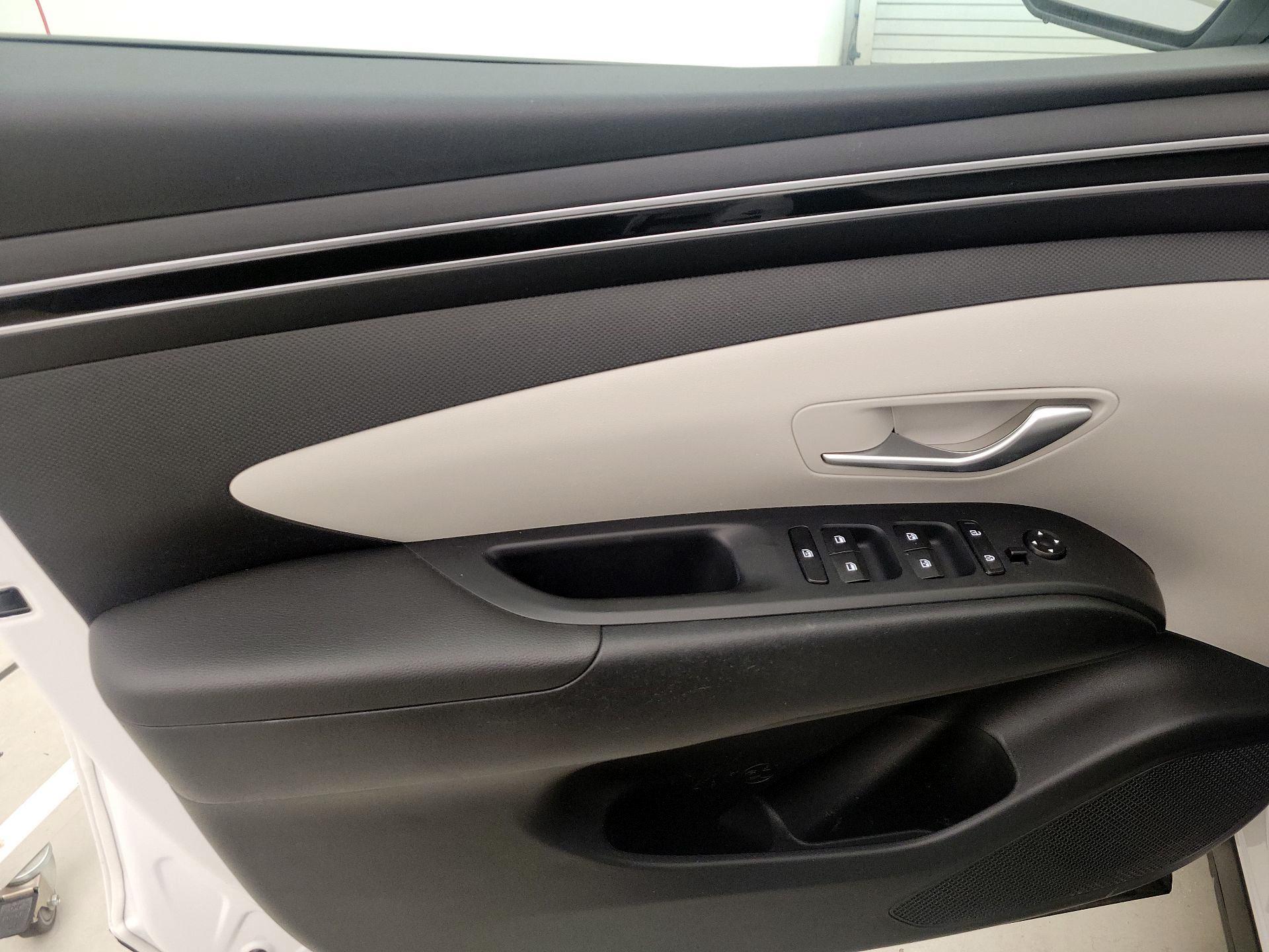 Thumbnail: 2023 Hyundai Tucson - 12