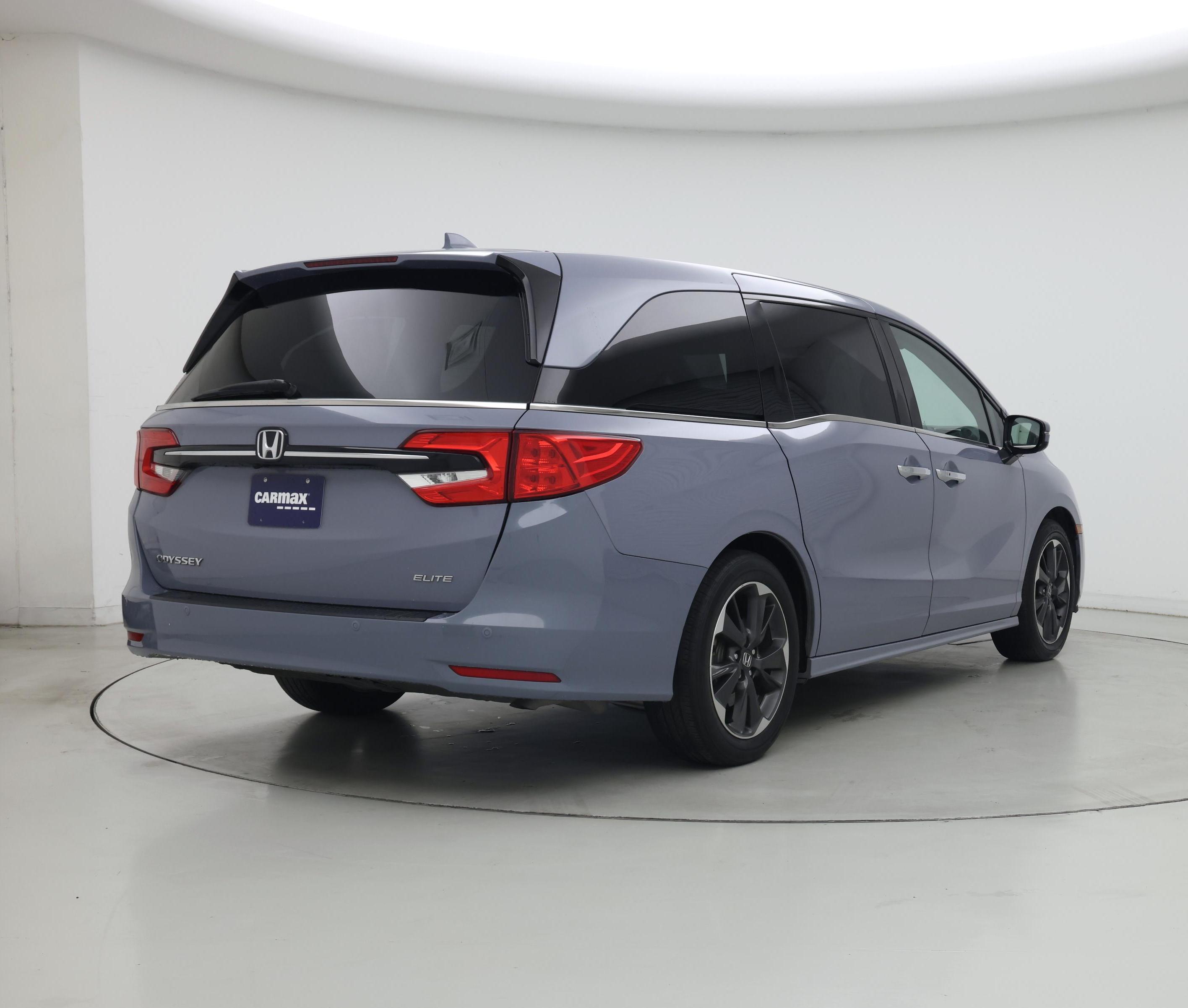 Thumbnail: 2023 Honda Odyssey - 8
