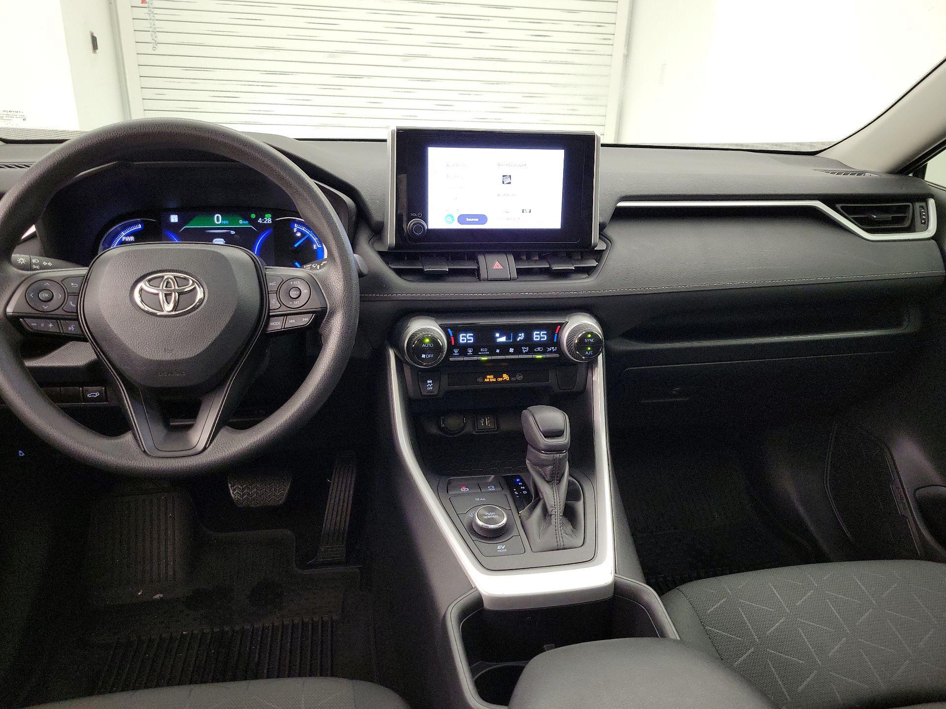 Thumbnail: 2024 Toyota RAV4 - 9