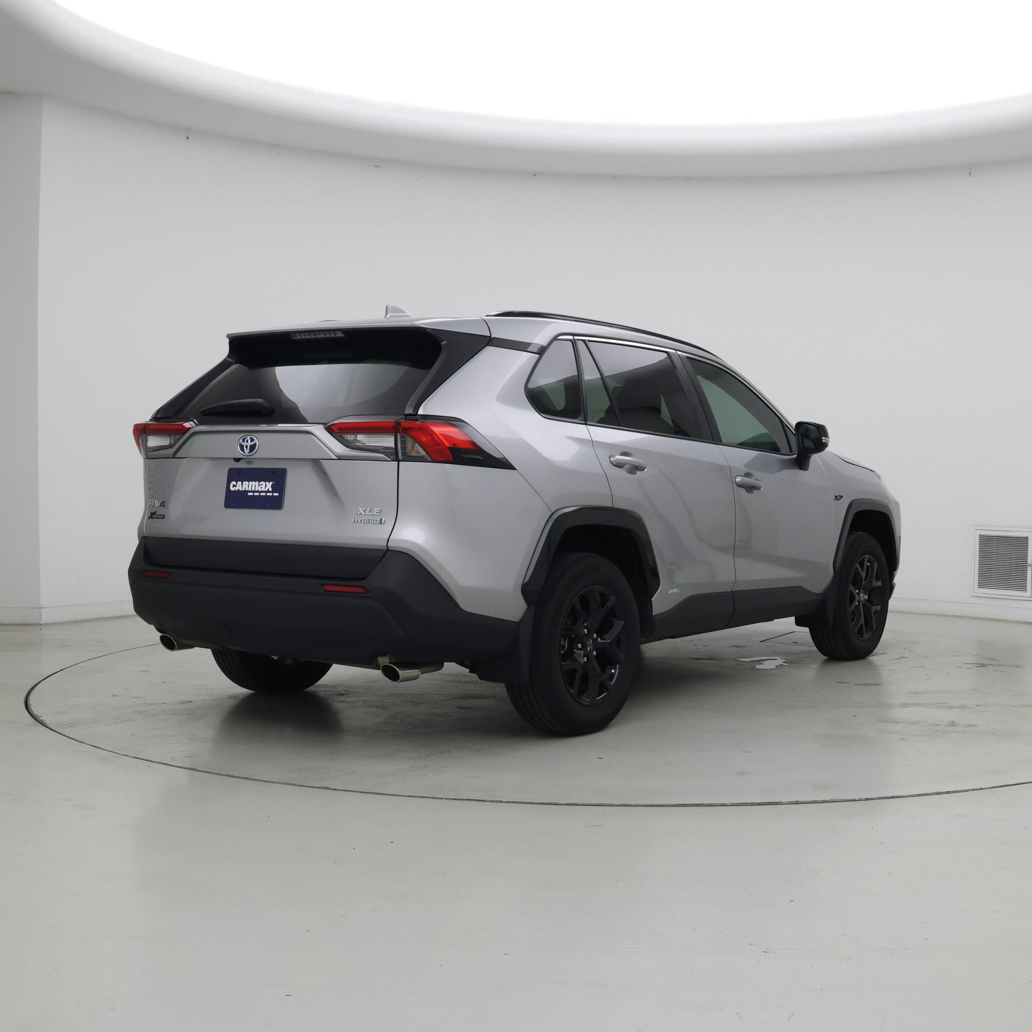 Thumbnail: 2024 Toyota RAV4 - 8