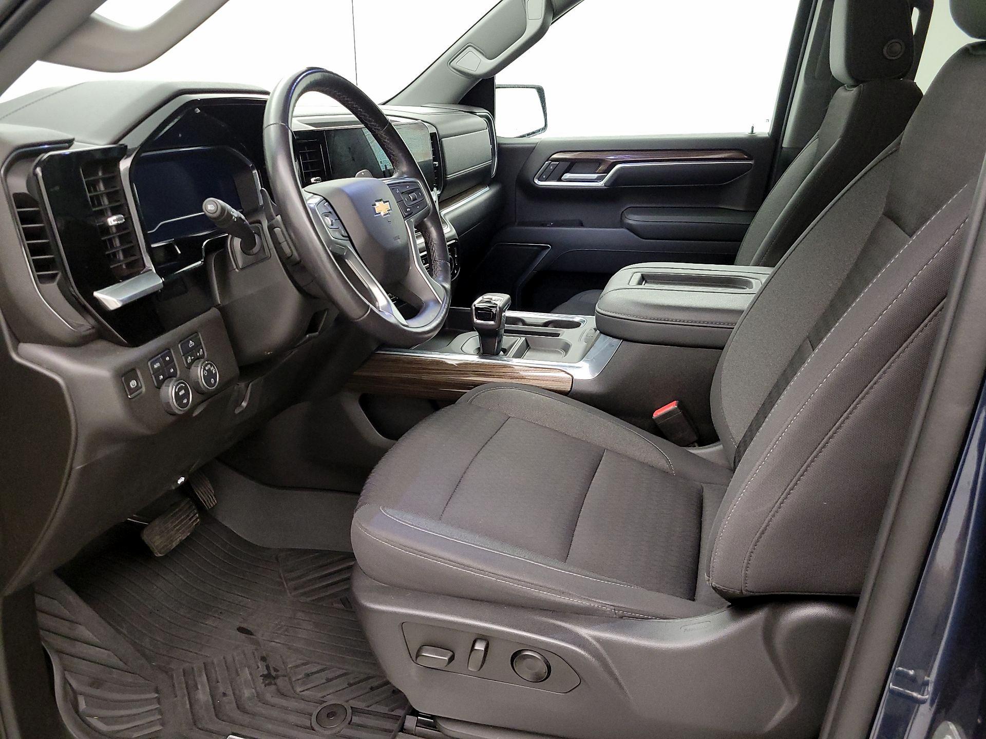 Thumbnail: 2022 Chevrolet Silverado 1500 - 11