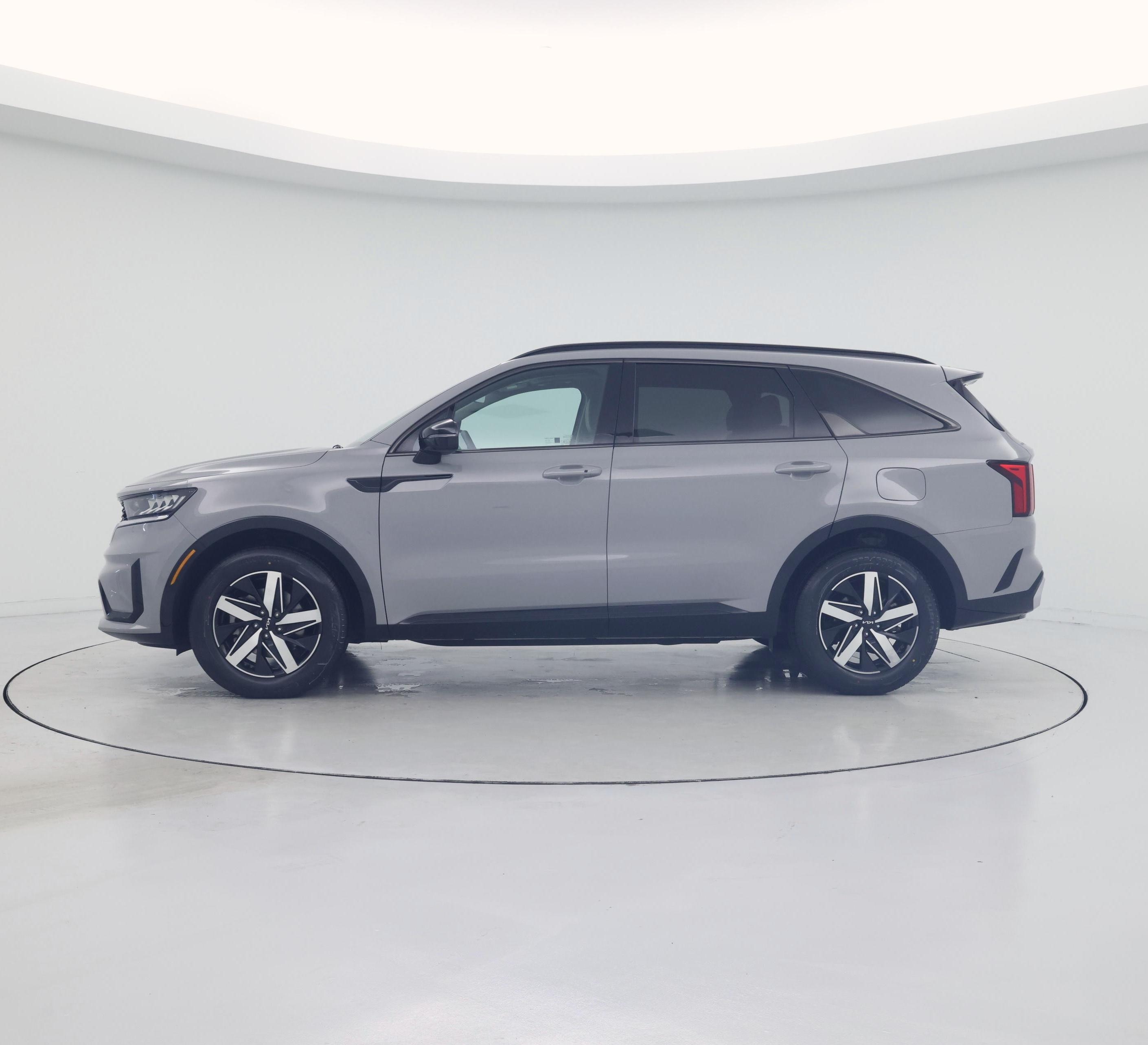 Thumbnail: 2023 Kia Sorento - 3