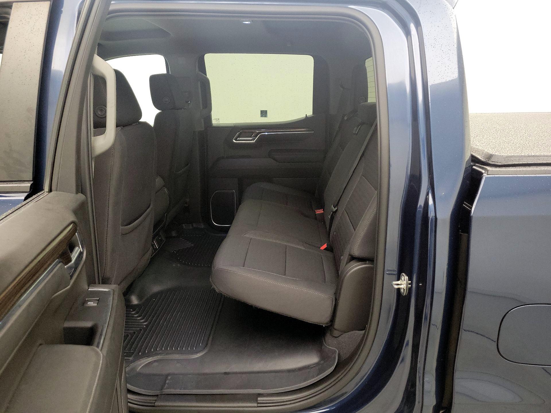 Thumbnail: 2023 Chevrolet Silverado 1500 - 20