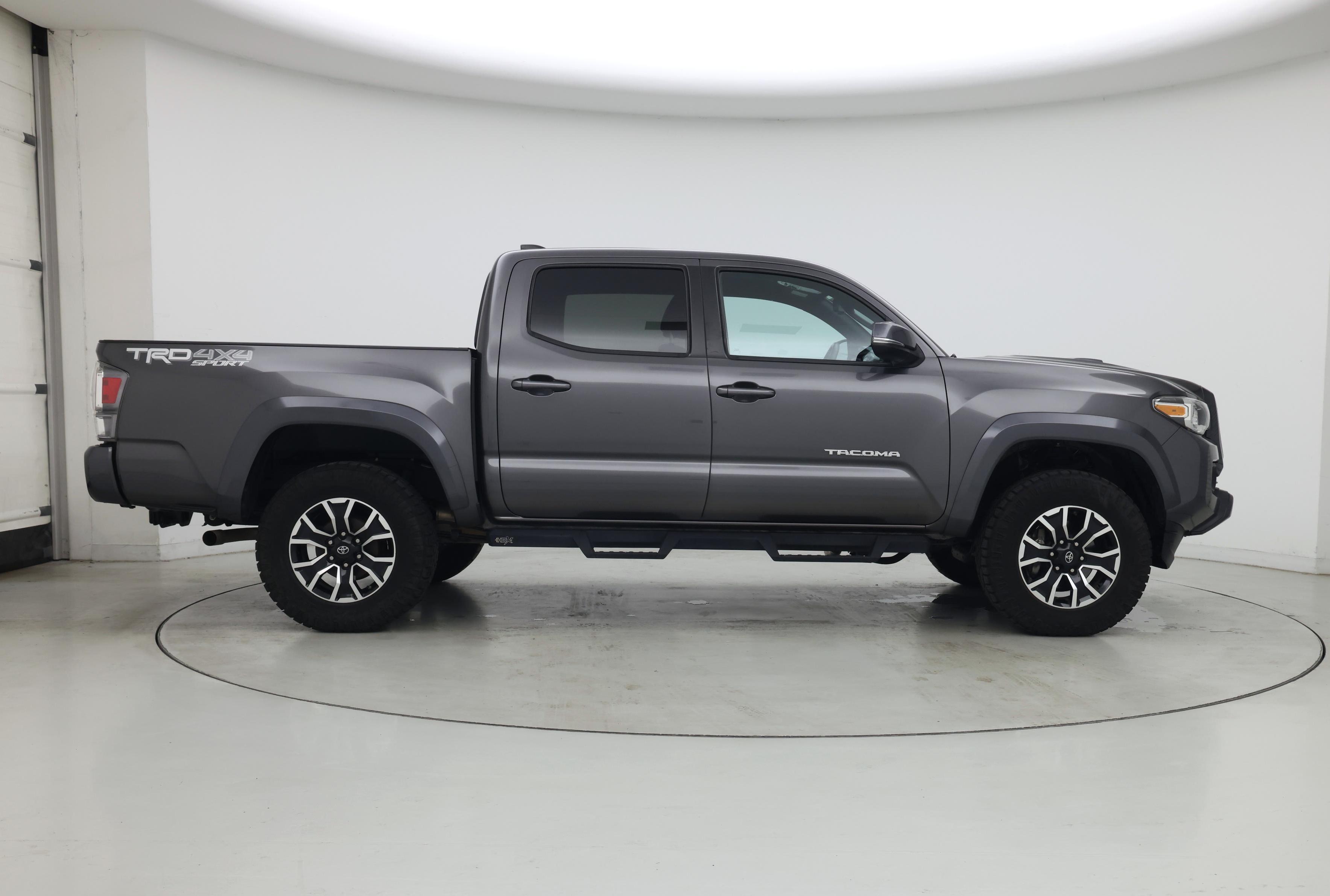 Thumbnail: 2021 Toyota Tacoma - 7