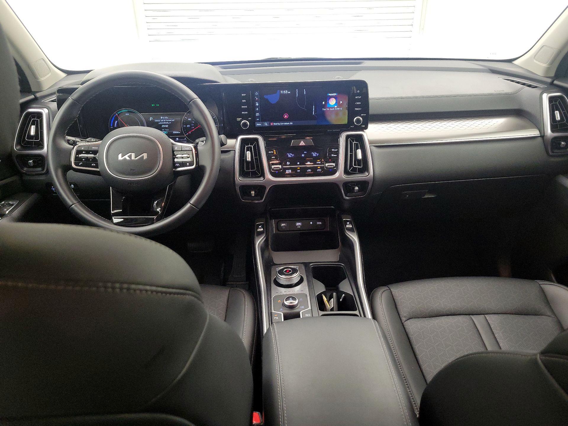 Thumbnail: 2023 Kia Sorento - 9