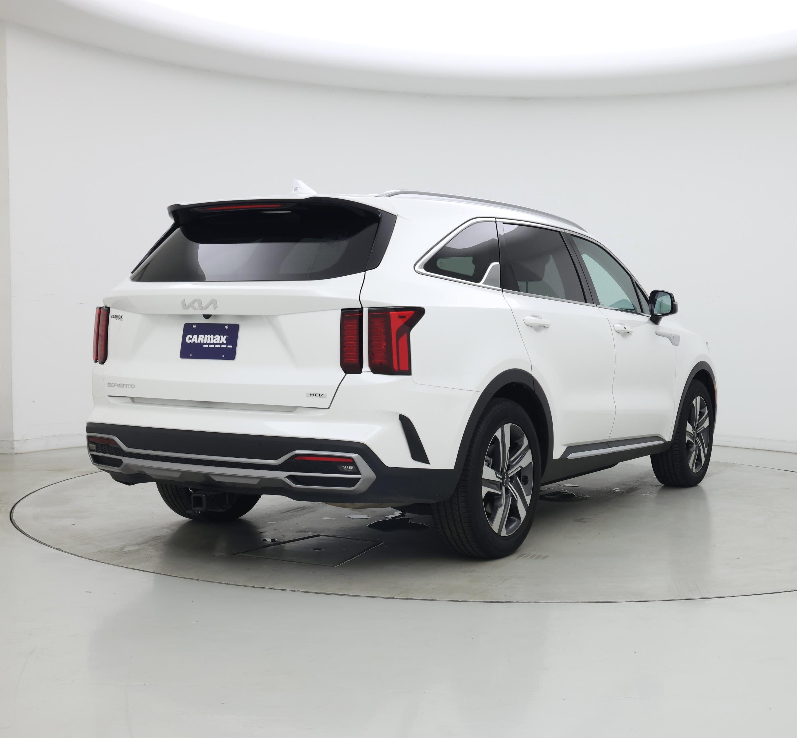 Thumbnail: 2023 Kia Sorento - 8