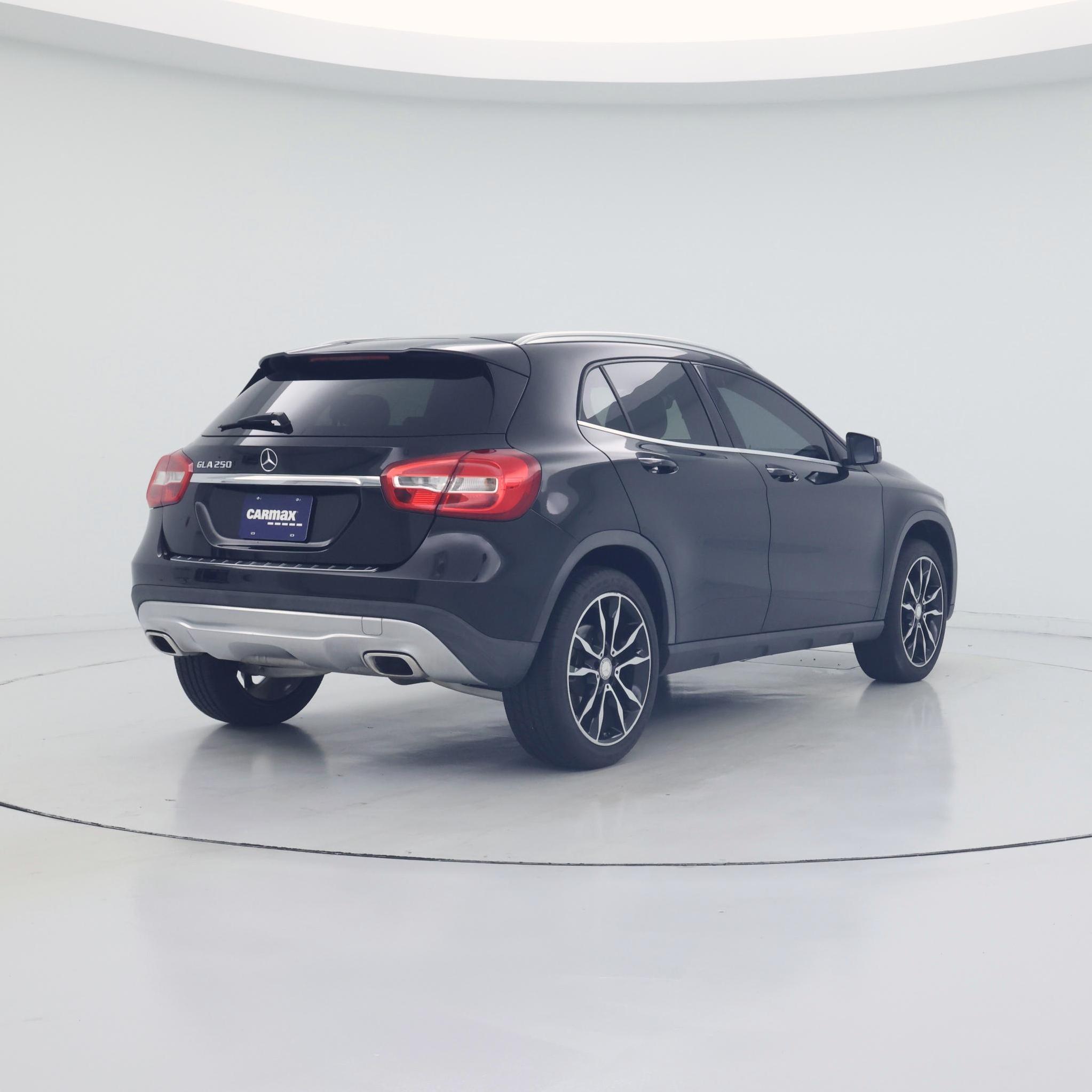 Thumbnail: 2017 Mercedes-Benz GLA - 8