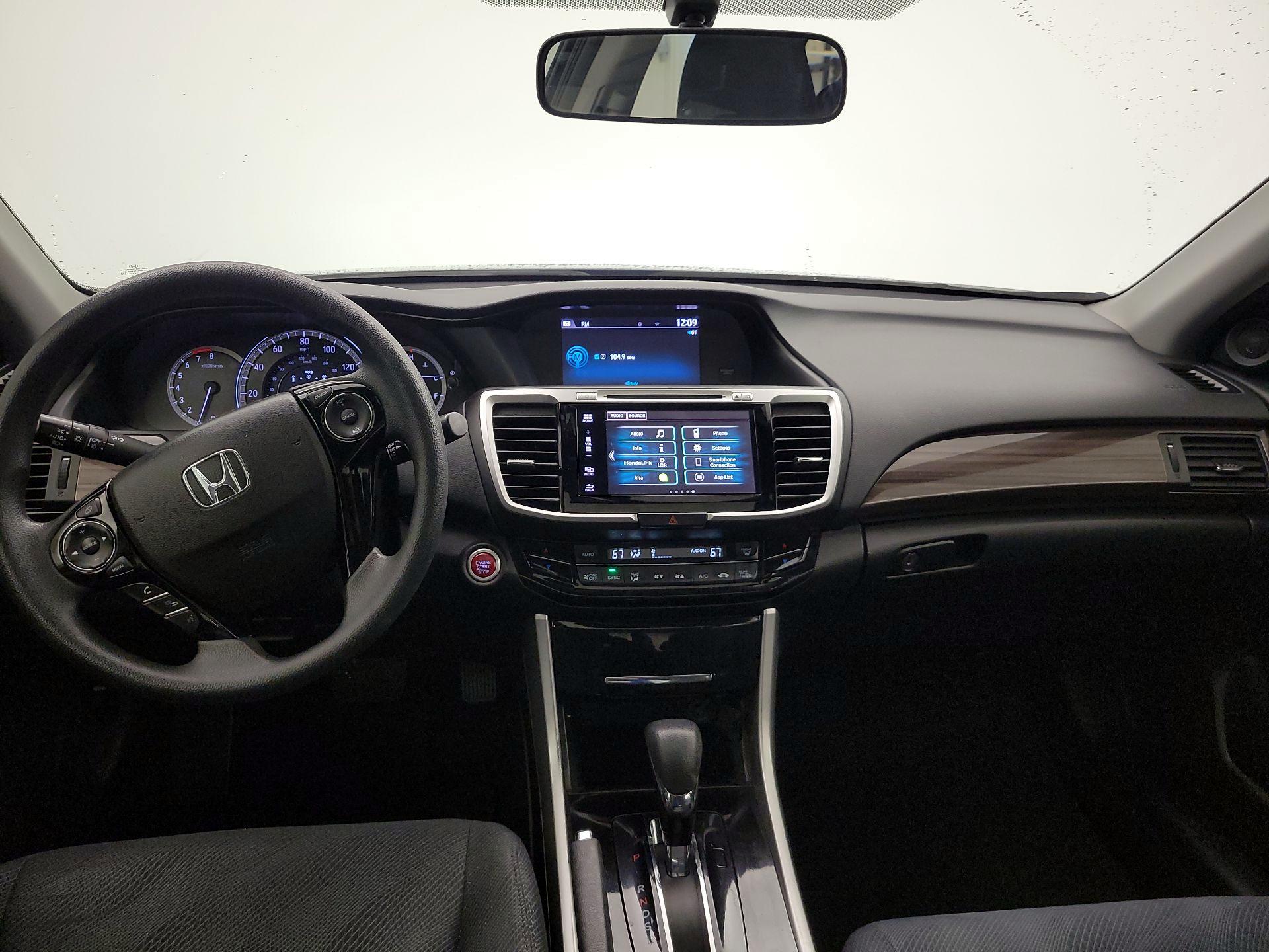 Thumbnail: 2017 Honda Accord - 9
