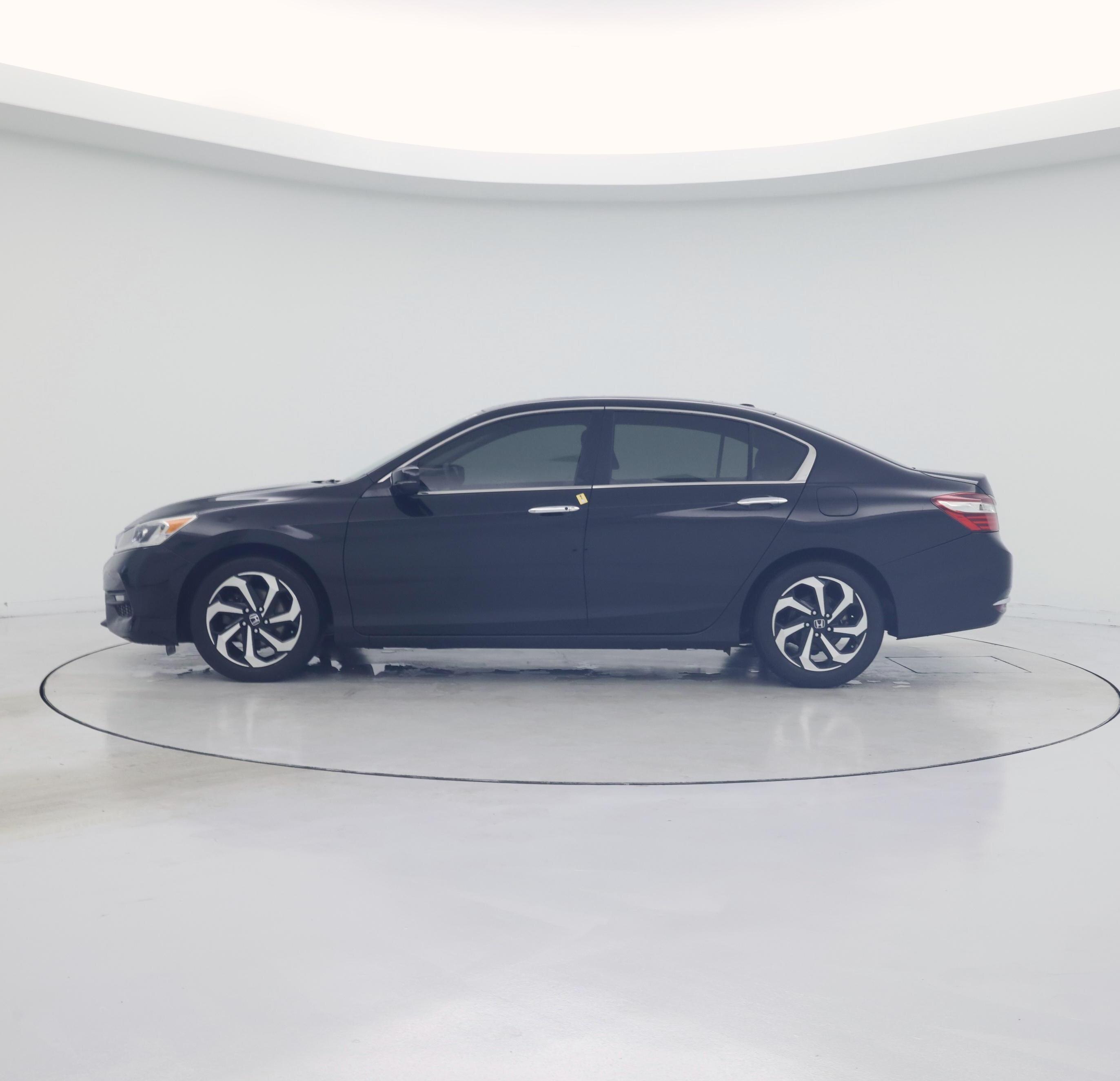 Thumbnail: 2017 Honda Accord - 3