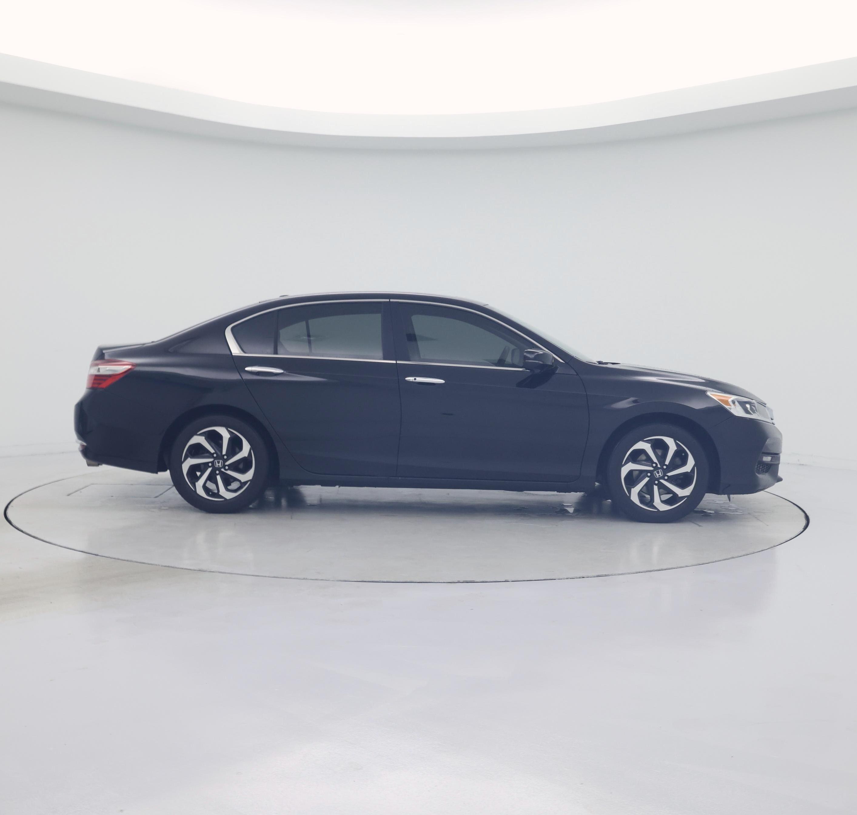 Thumbnail: 2017 Honda Accord - 7