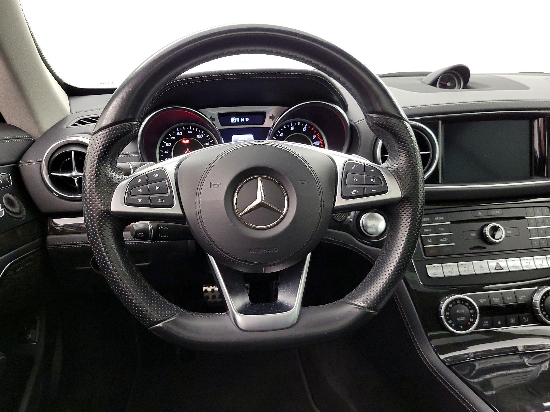 Thumbnail: 2017 Mercedes-Benz SL-Class - 10