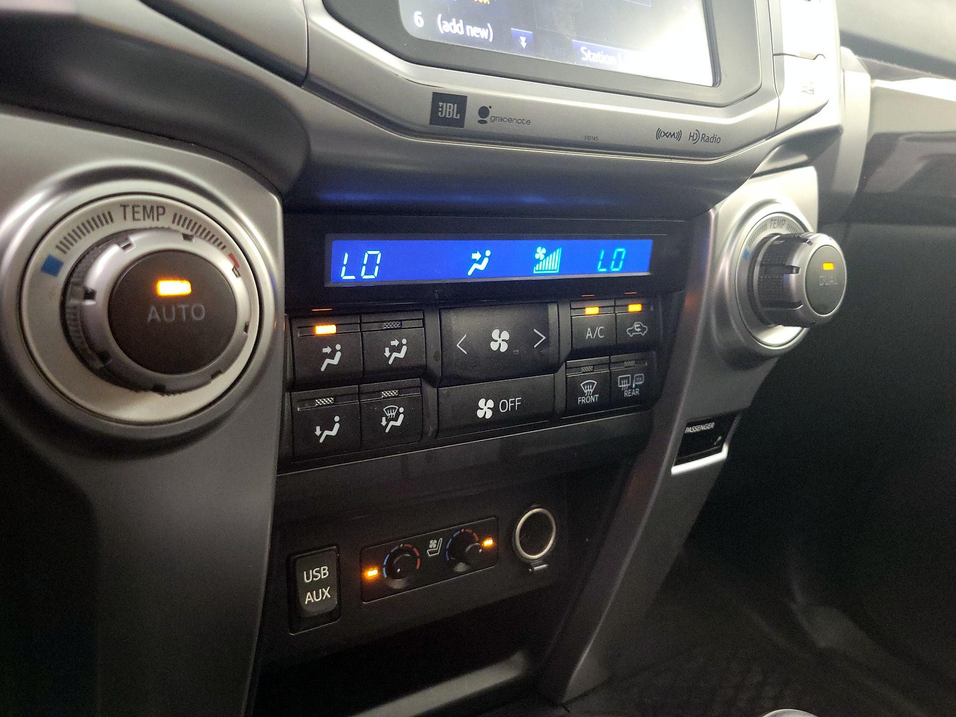 Thumbnail: 2018 Toyota 4Runner - 17