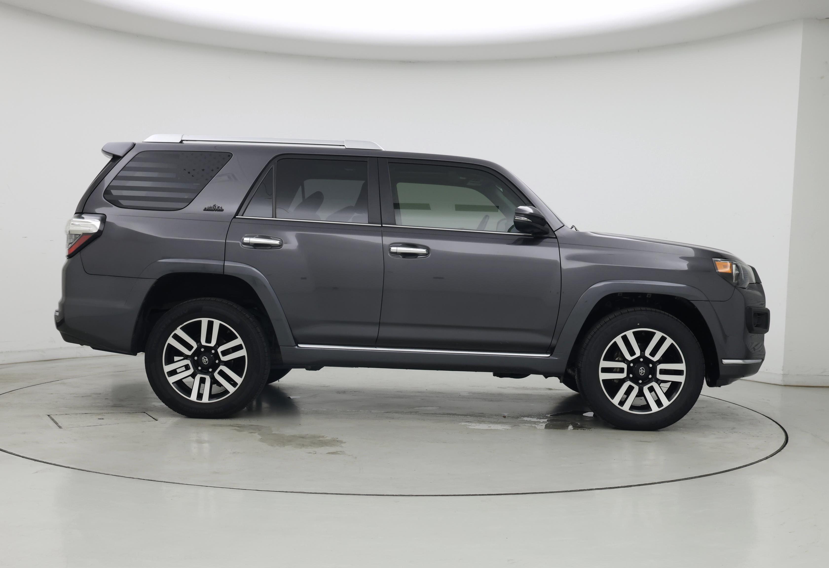 Thumbnail: 2018 Toyota 4Runner - 7