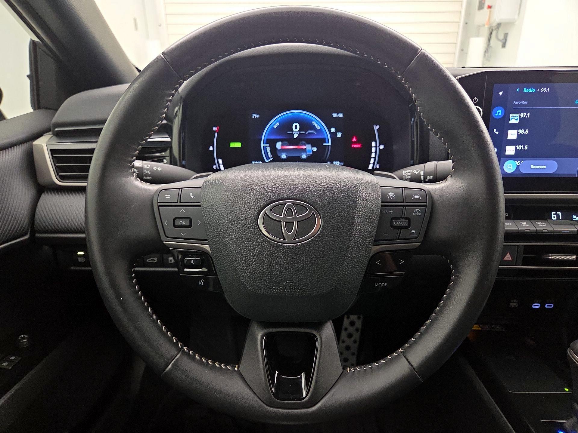 Thumbnail: 2025 Toyota Camry - 10