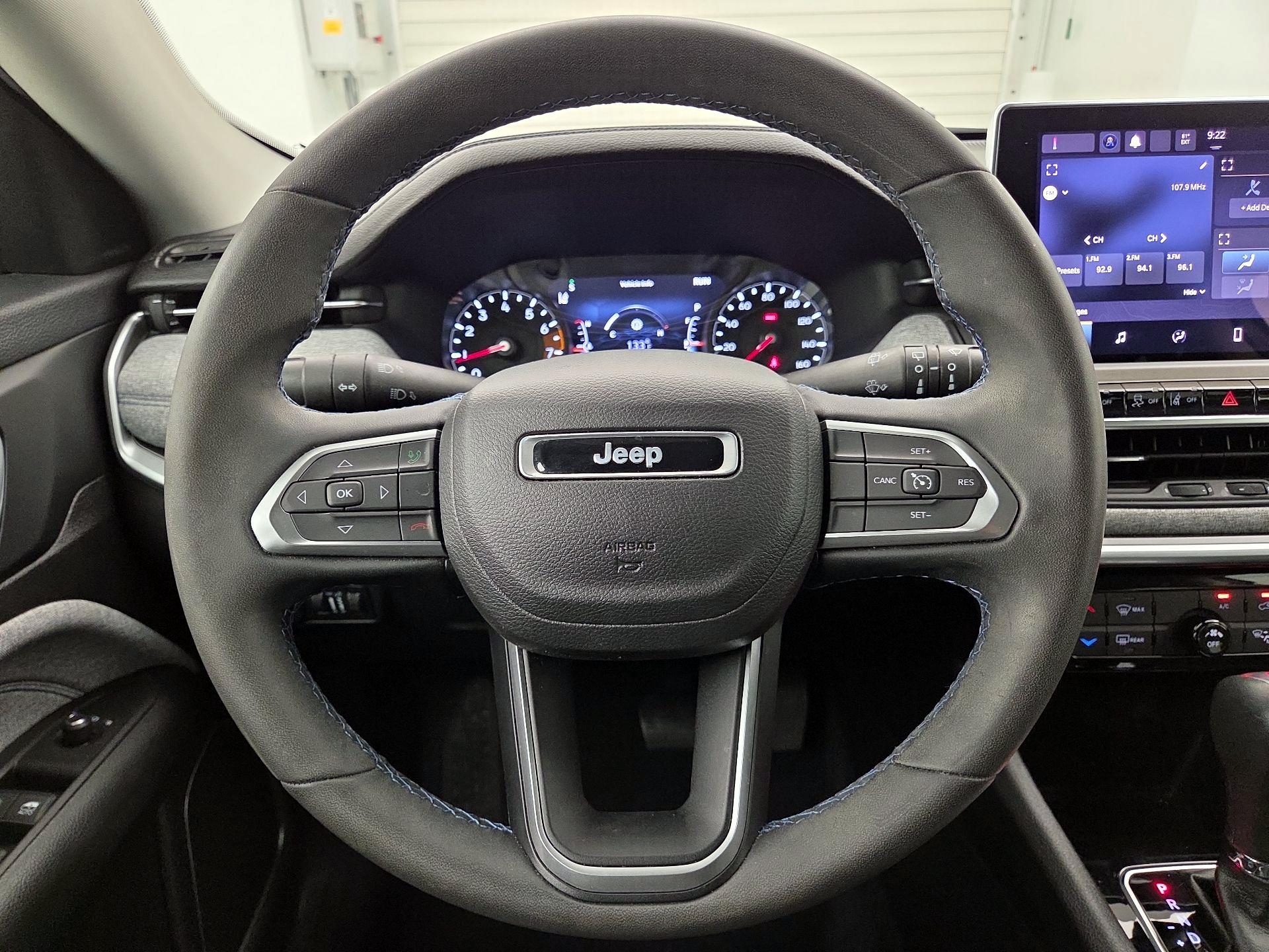 Thumbnail: 2022 Jeep Compass - 10