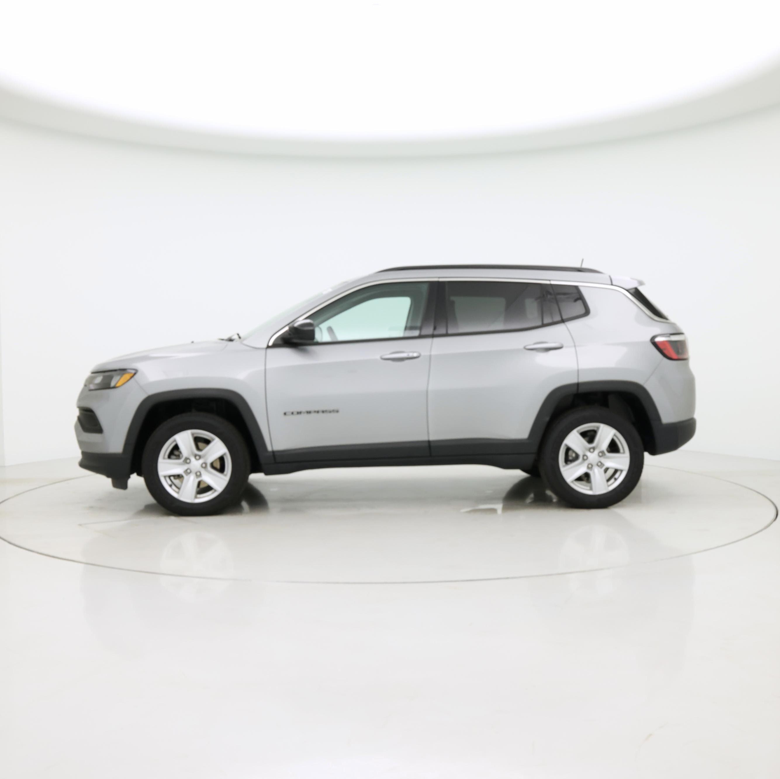 Thumbnail: 2022 Jeep Compass - 3