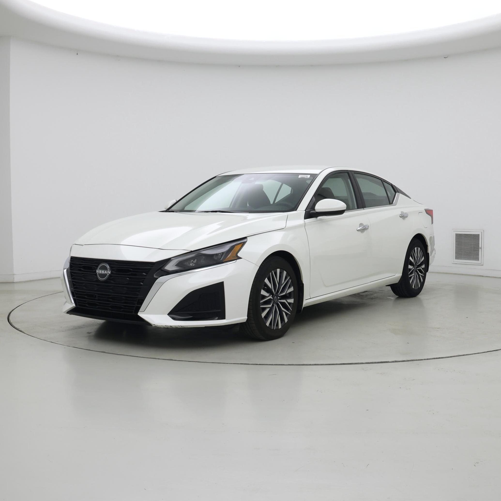 Thumbnail: 2023 Nissan Altima - 4