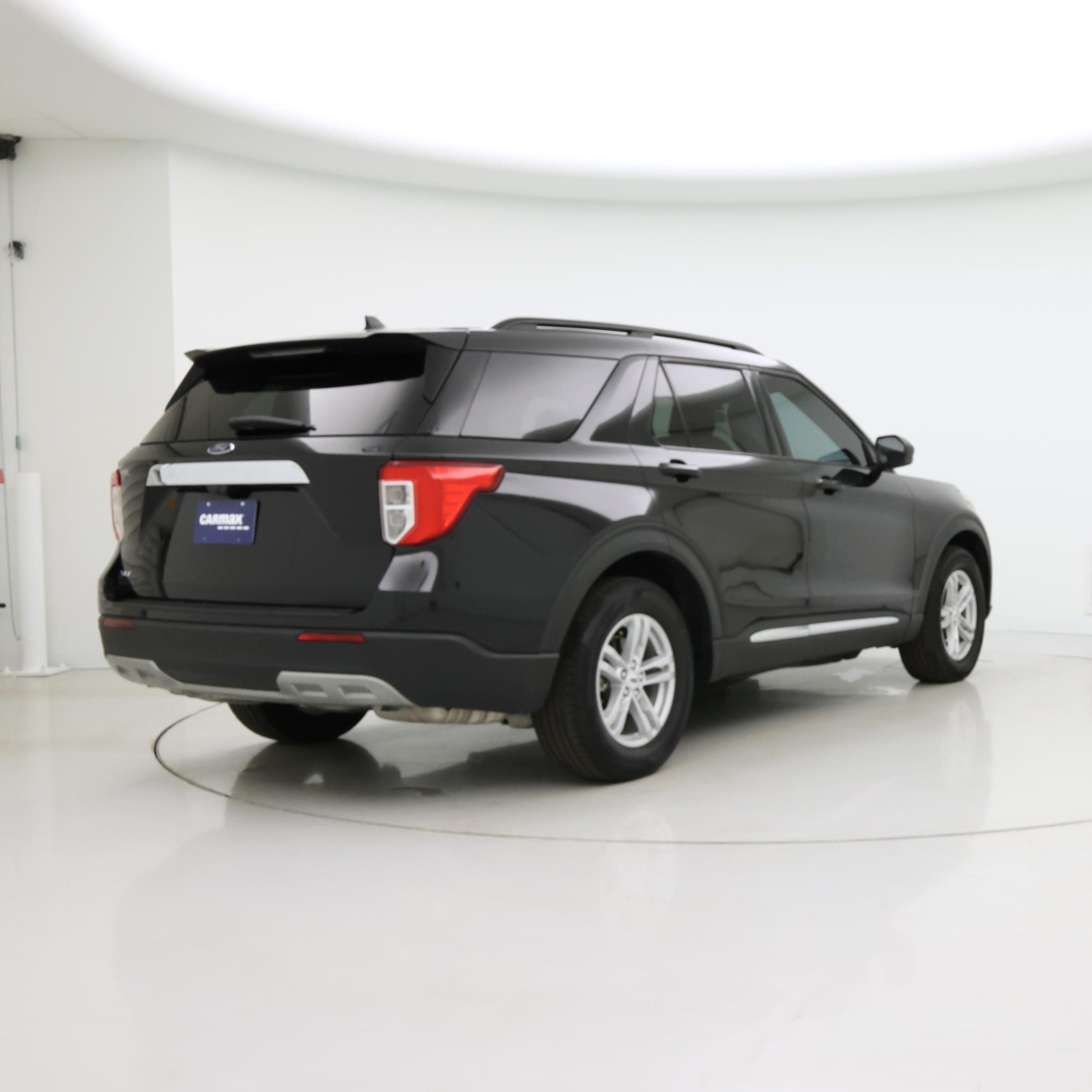 Thumbnail: 2024 Ford Explorer - 8