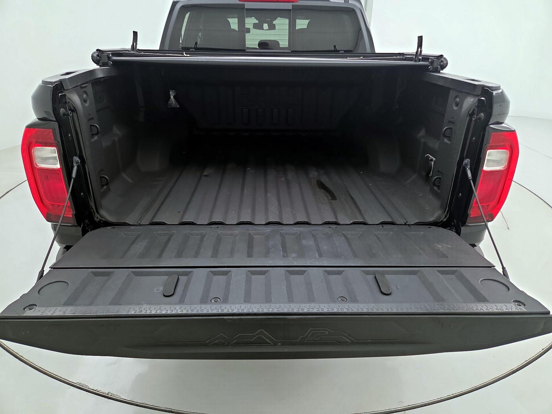 Thumbnail: 2023 GMC Canyon - 20