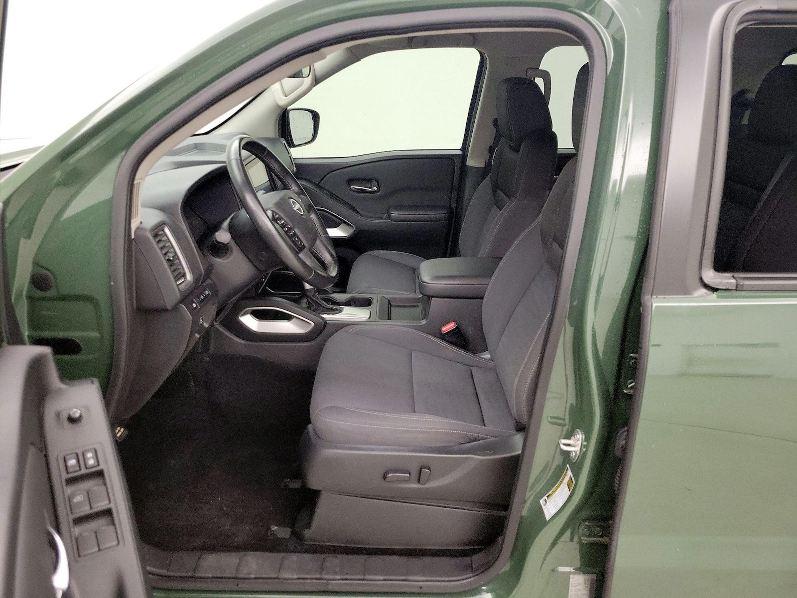 2024 Nissan Frontier SV - Photo 12