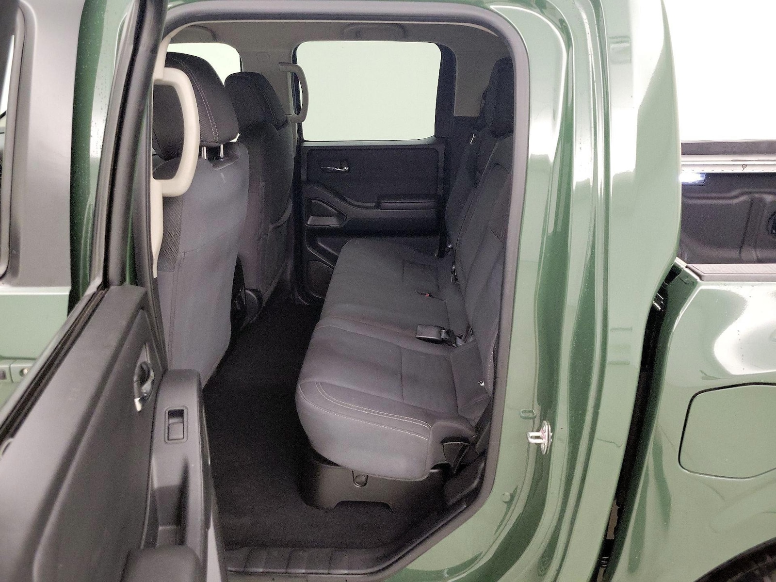2024 Nissan Frontier SV - Photo 20
