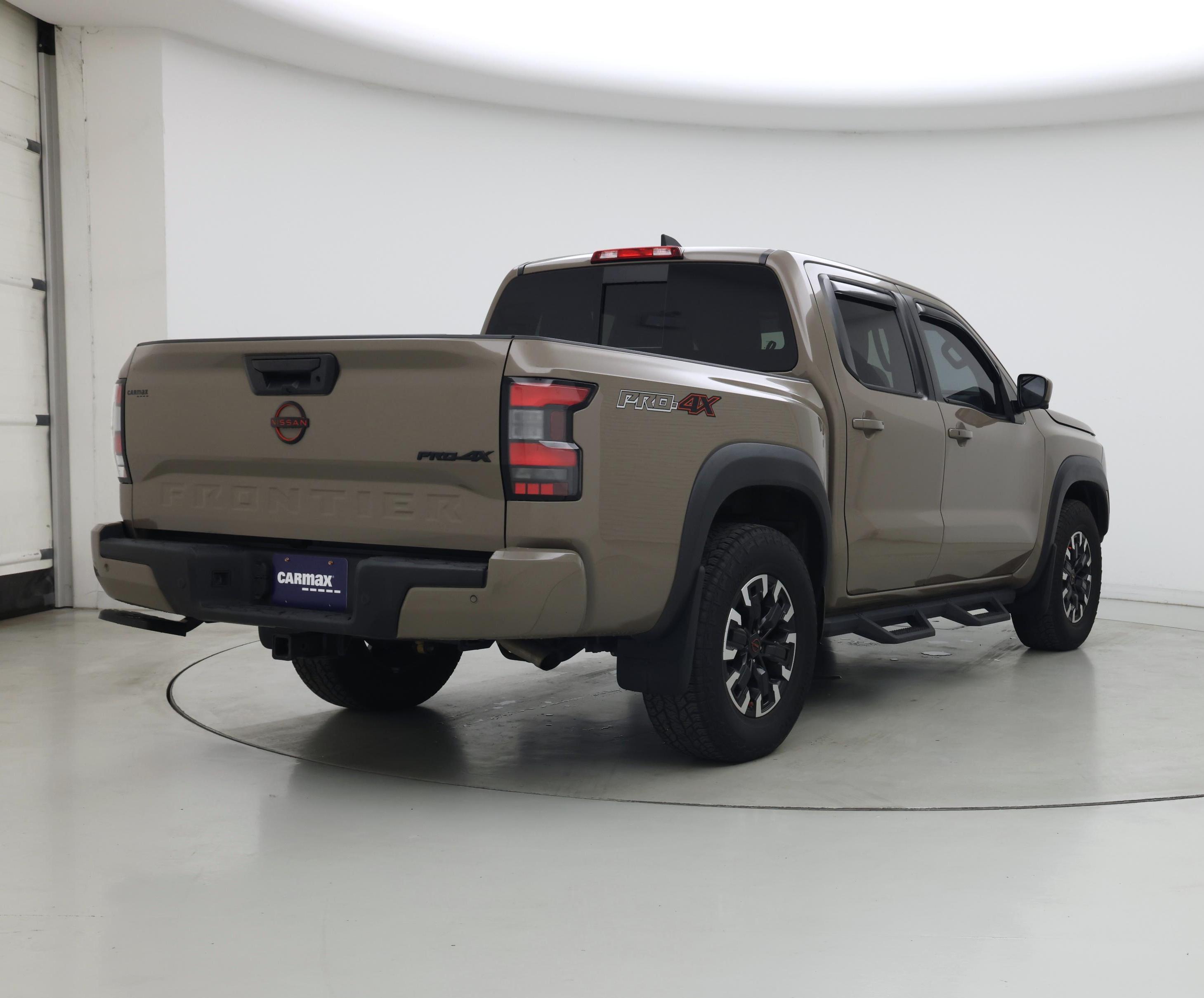 Thumbnail: 2023 Nissan Frontier - 8