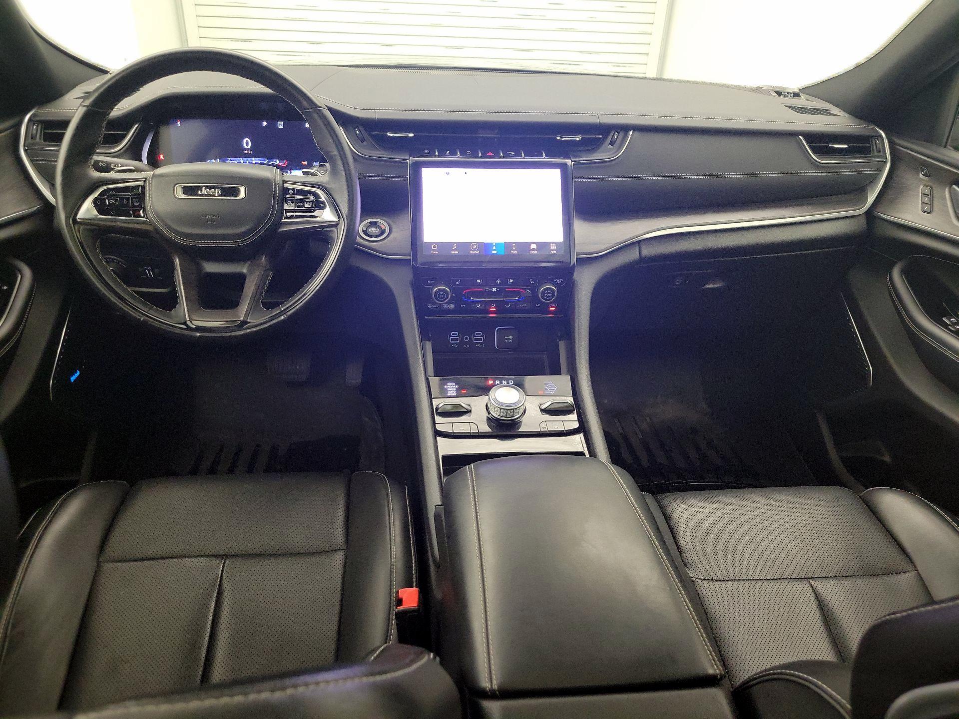 Thumbnail: 2023 Jeep Grand Cherokee - 9