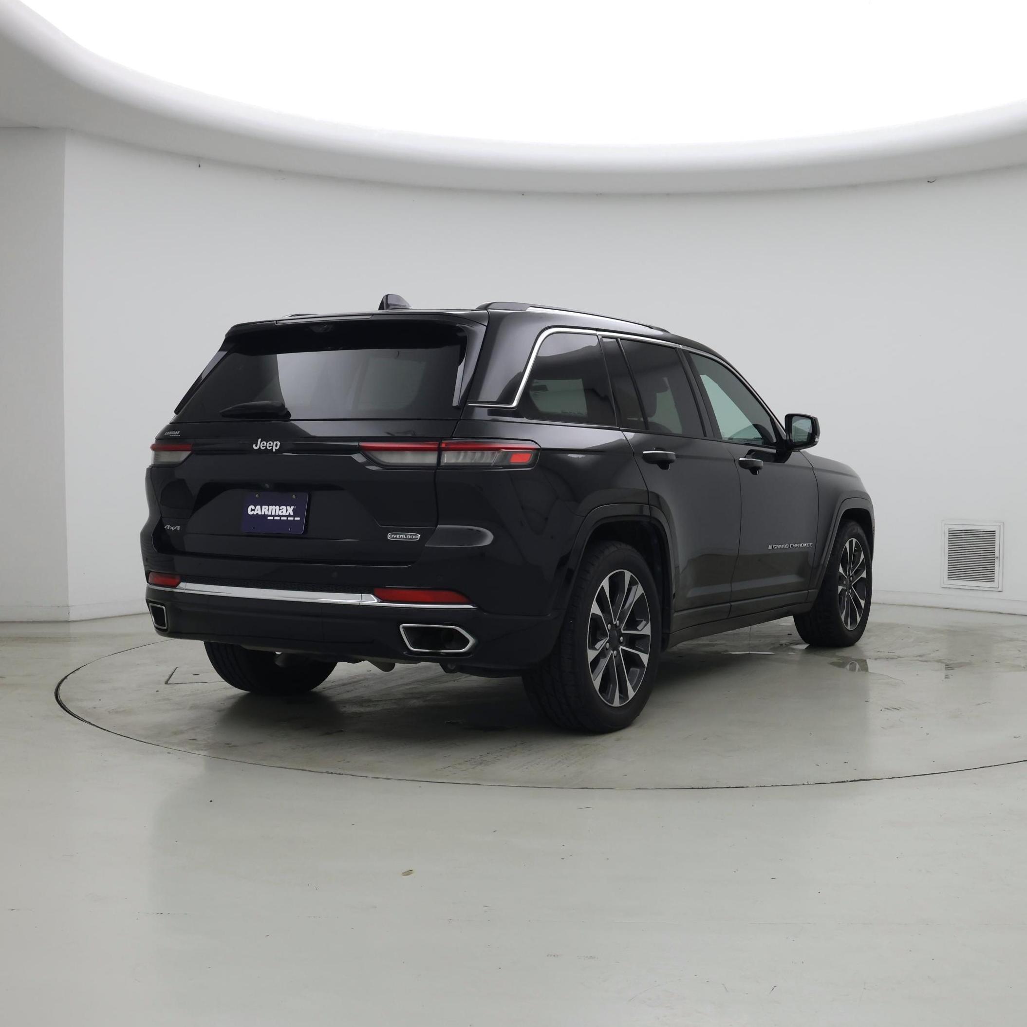 Thumbnail: 2023 Jeep Grand Cherokee - 8