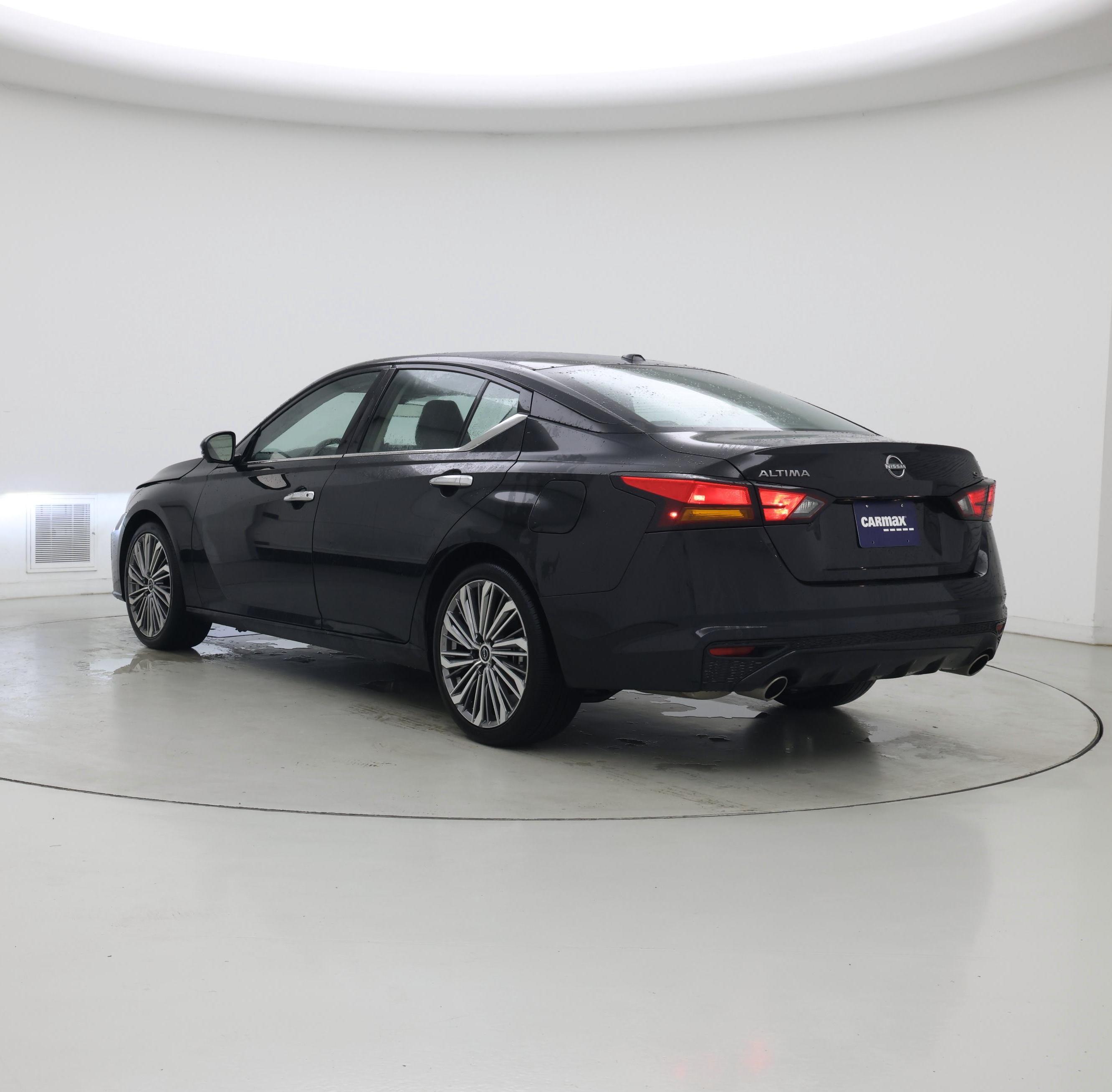 Thumbnail: 2025 Nissan Altima - 2