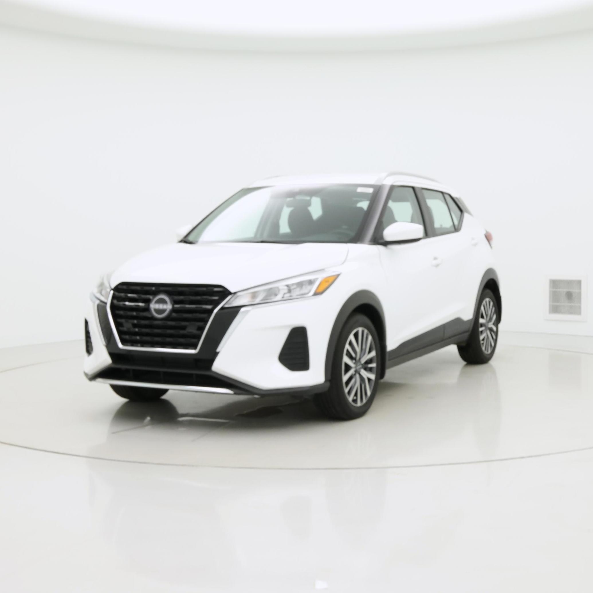 Thumbnail: 2023 Nissan Kicks - 4