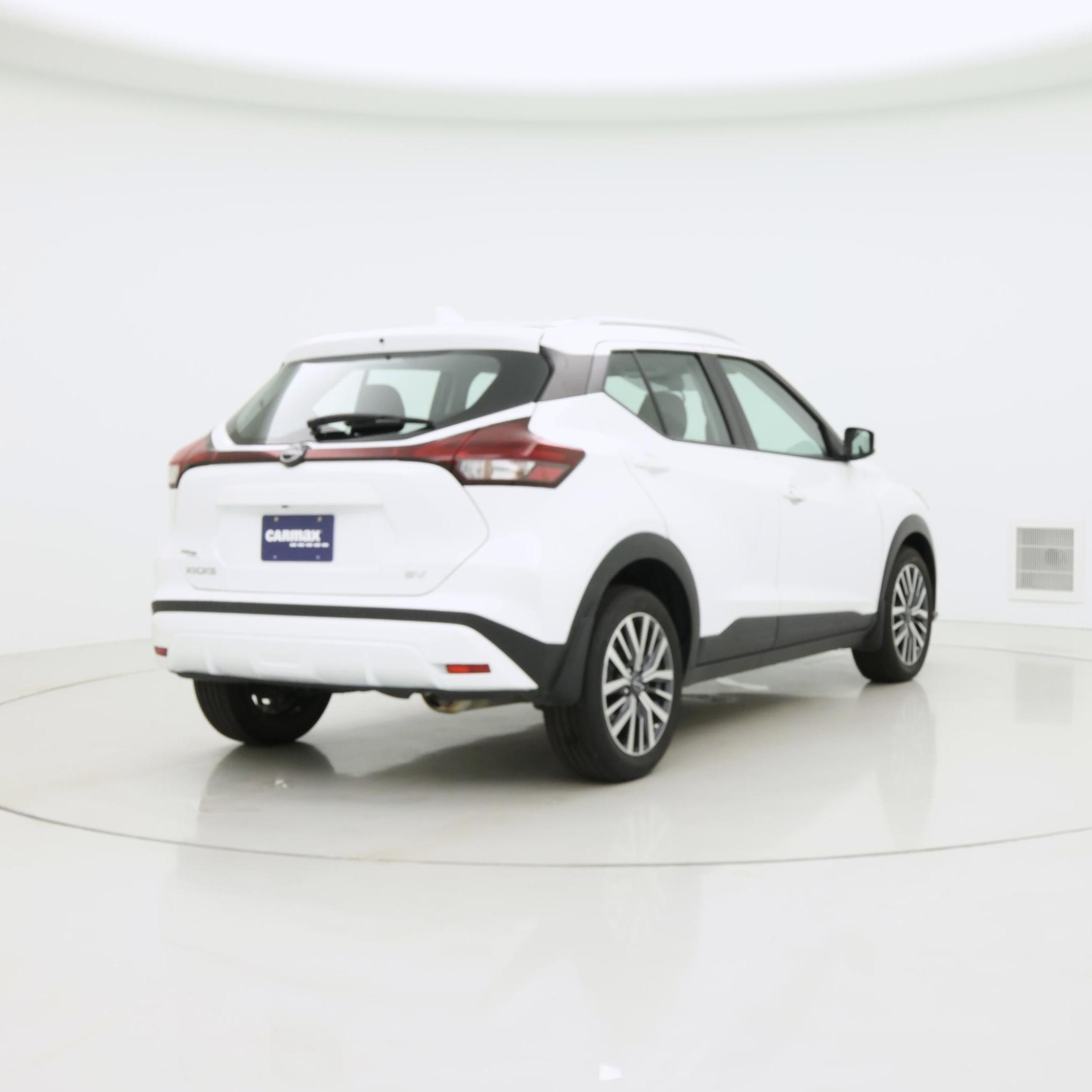 Thumbnail: 2023 Nissan Kicks - 8