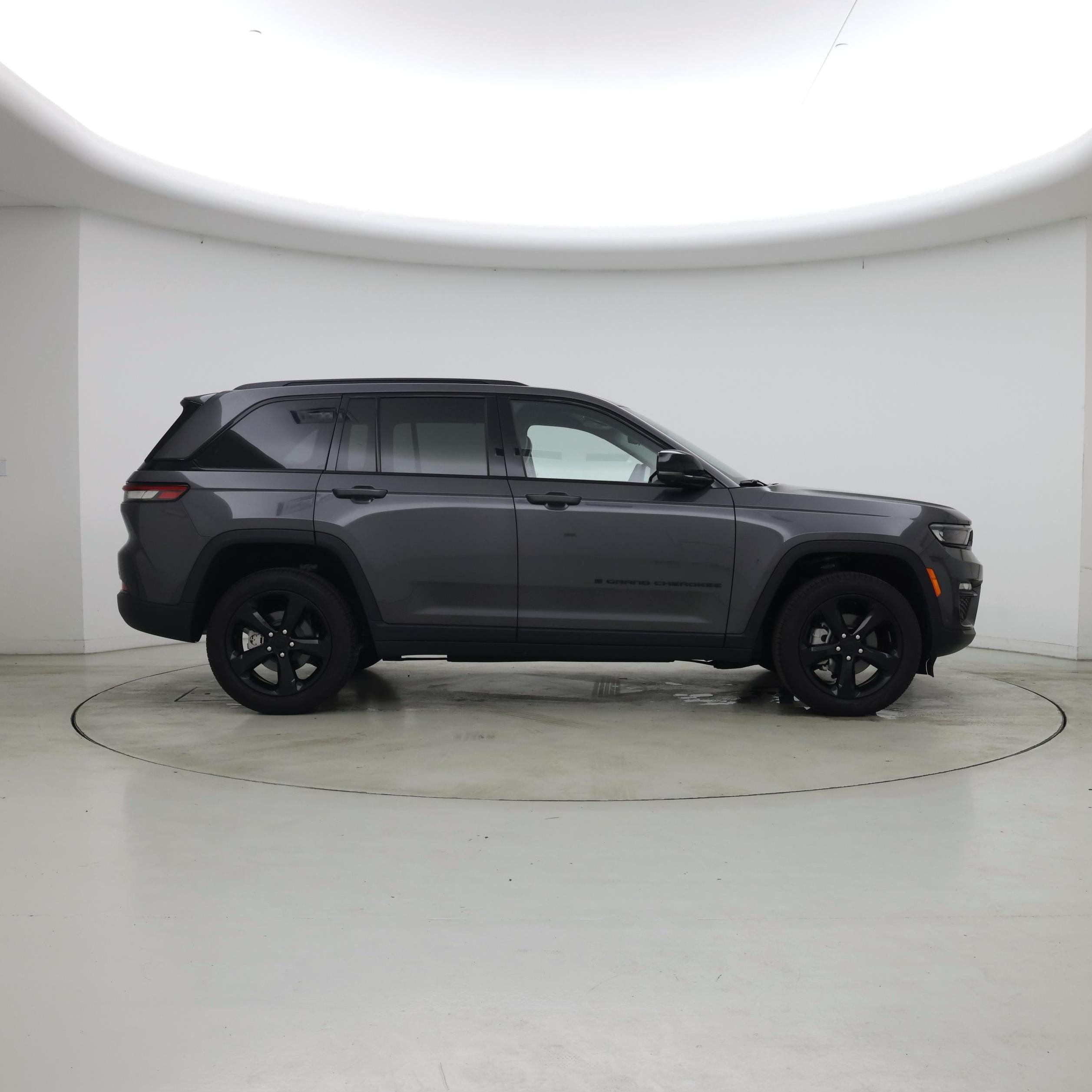 Thumbnail: 2023 Jeep Grand Cherokee - 7
