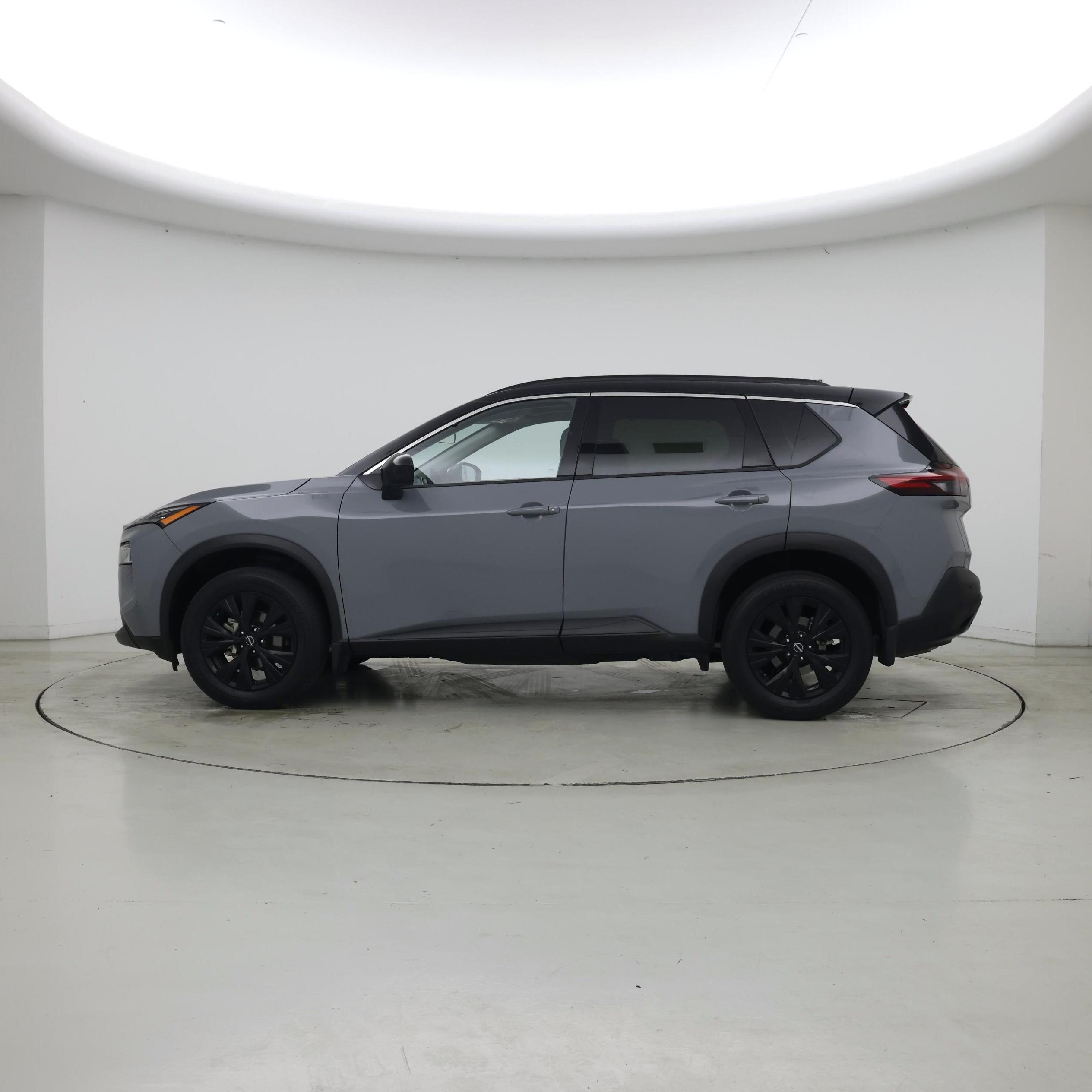 Thumbnail: 2023 Nissan Rogue - 3