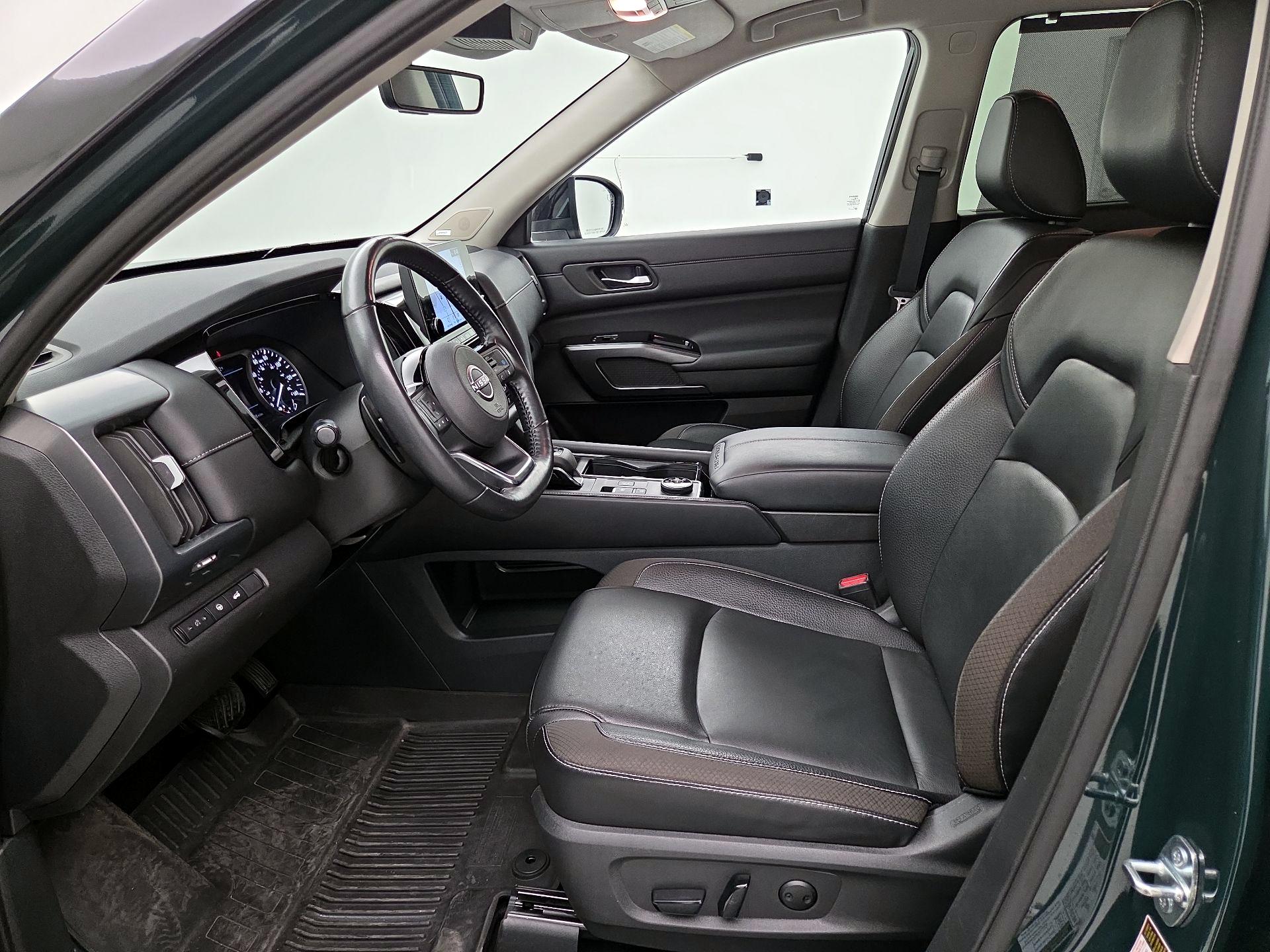 Thumbnail: 2023 Nissan Pathfinder - 11