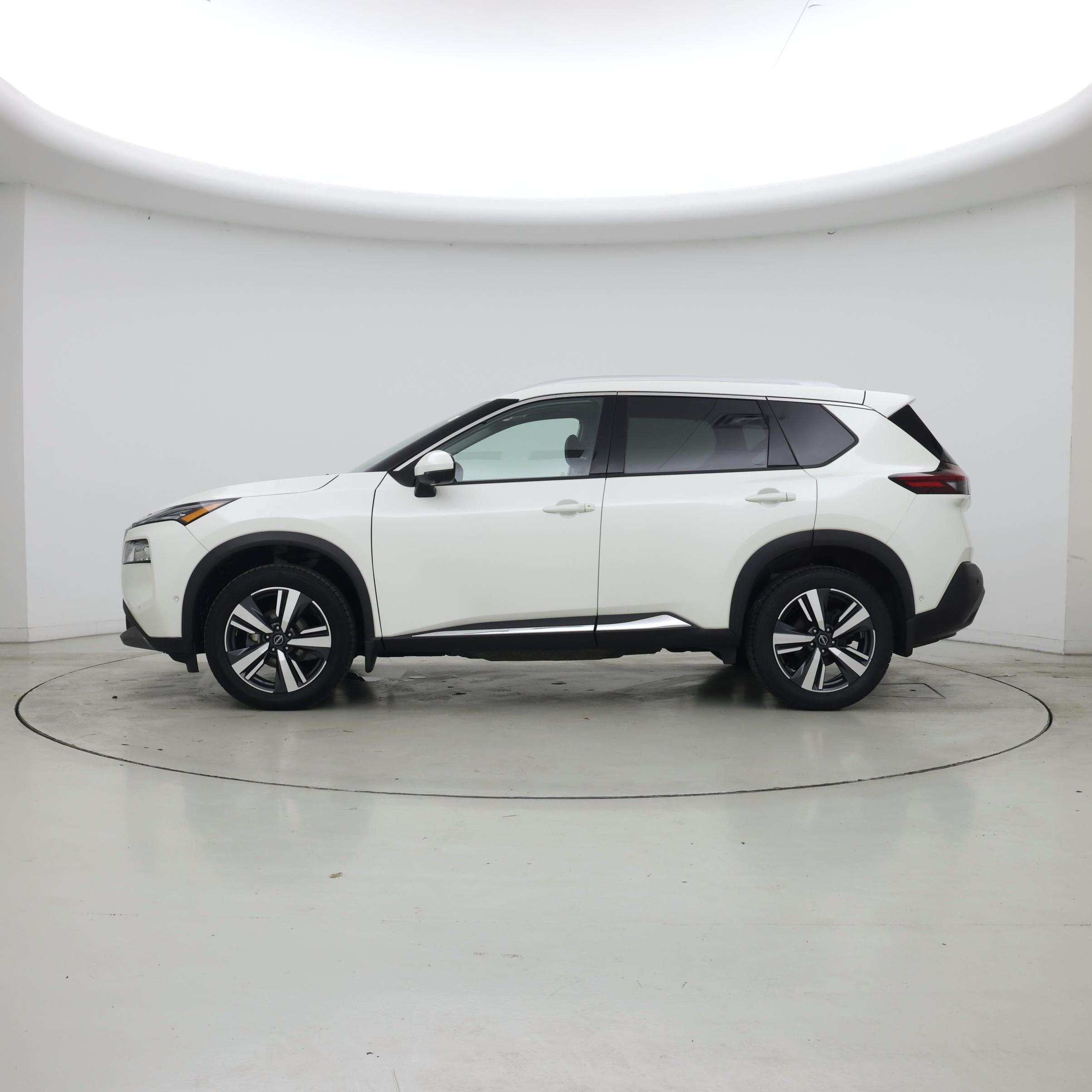 Thumbnail: 2023 Nissan Rogue - 3