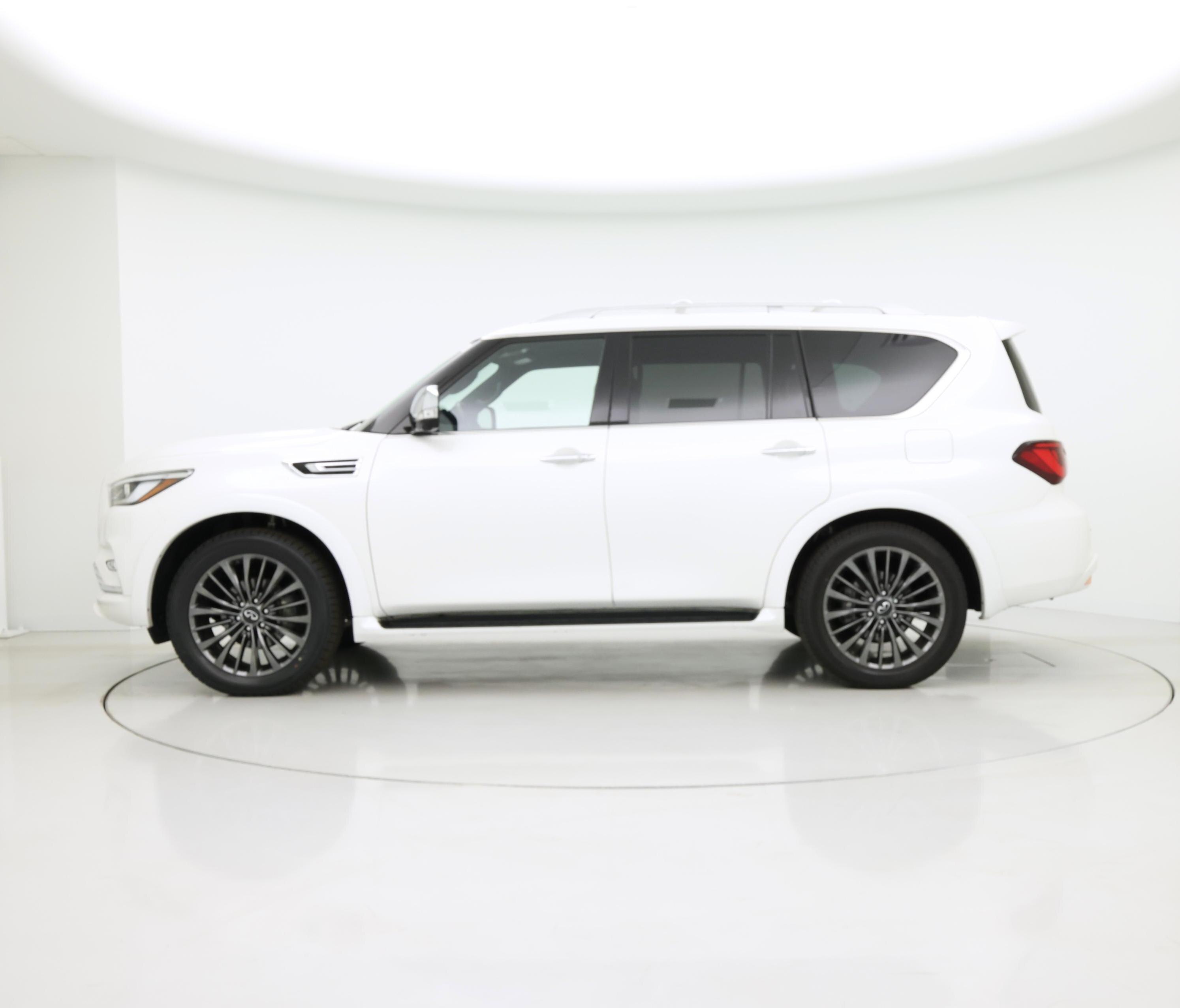 Thumbnail: 2023 INFINITI QX80 - 3