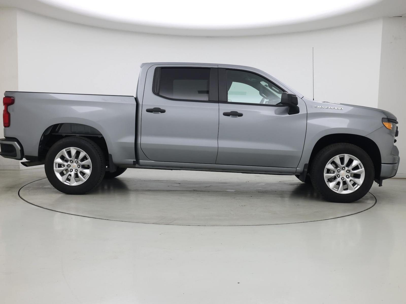 2025 Chevrolet Silverado 1500 Custom - Photo 8