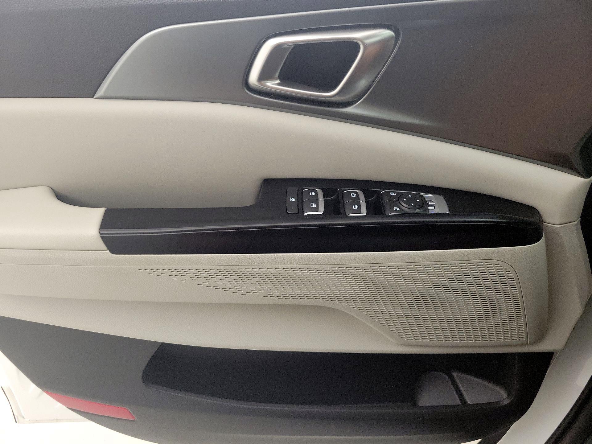 Thumbnail: 2024 Kia Carnival - 12