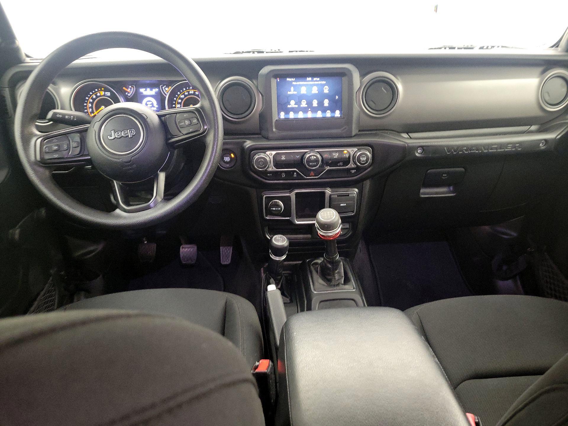 Thumbnail: 2022 Jeep Wrangler - 9