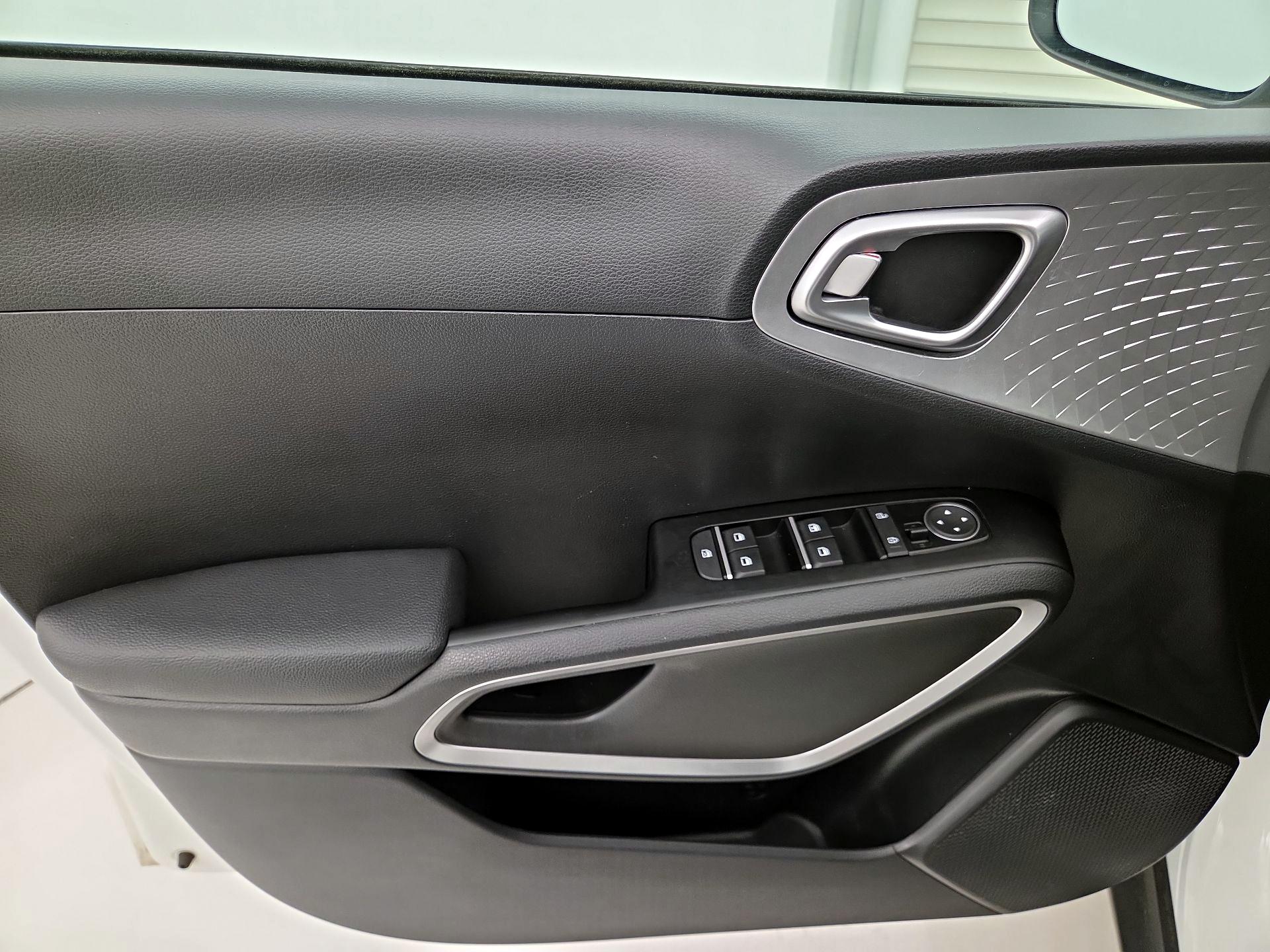 Thumbnail: 2025 Kia Soul - 12