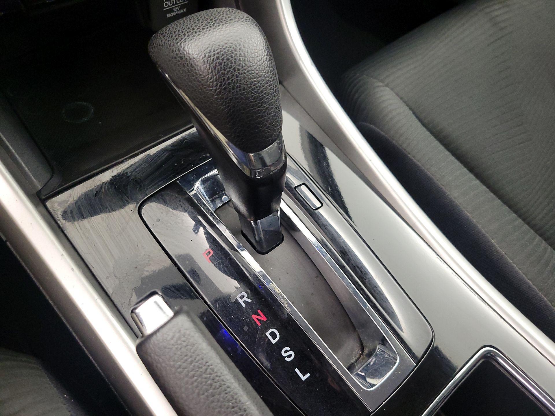 Thumbnail: 2016 Honda Accord - 17