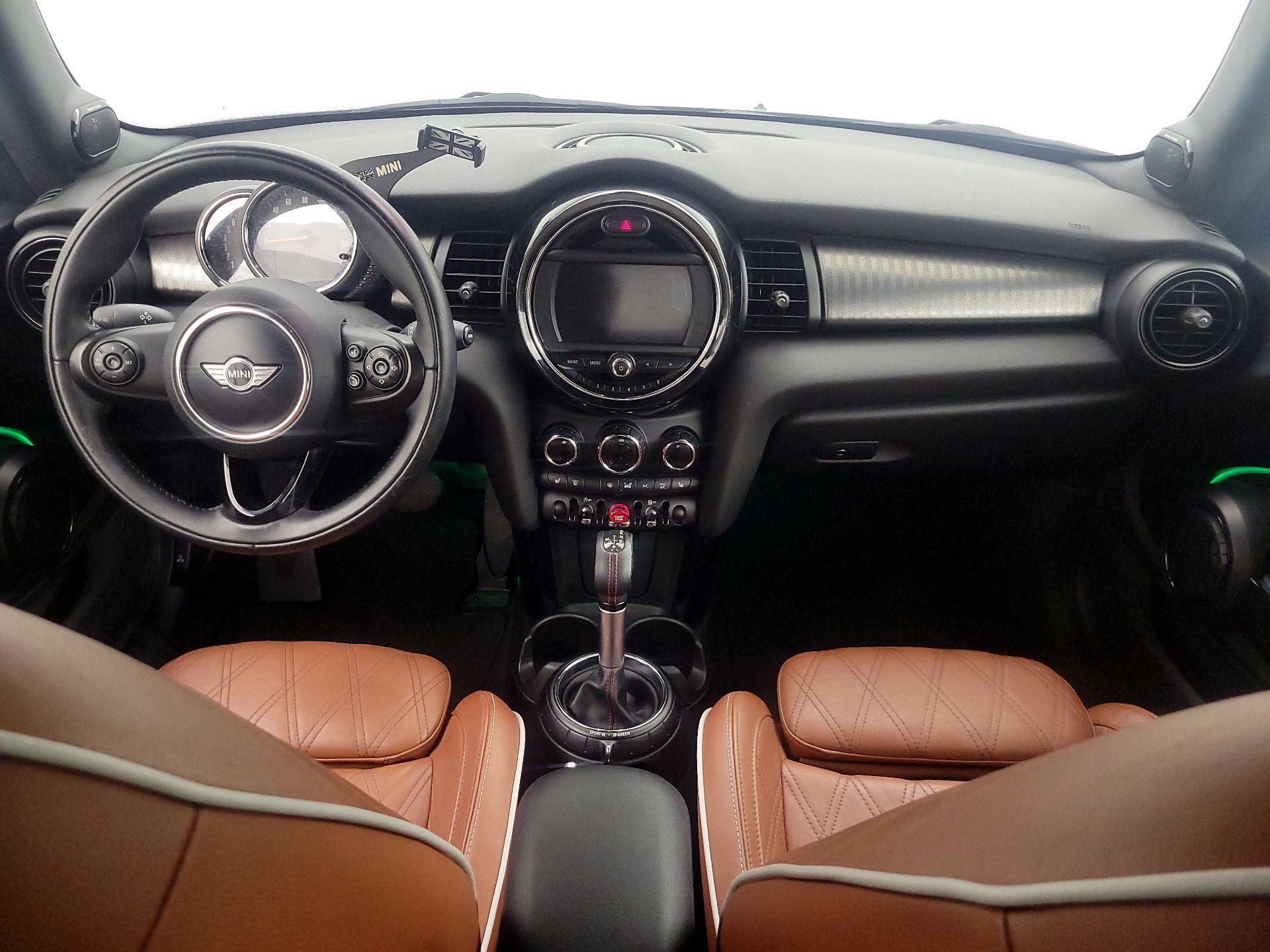 Thumbnail: 2017 MINI Cooper - 9