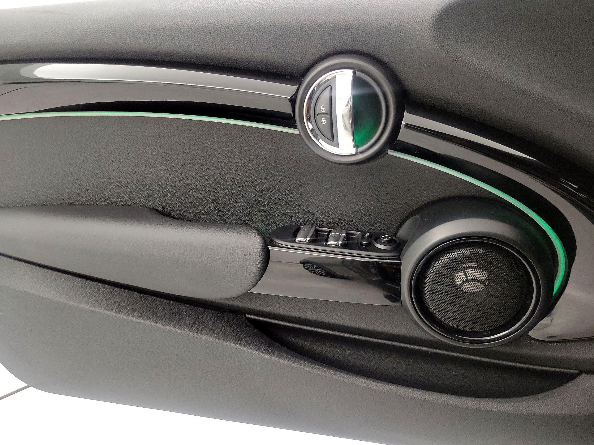 Thumbnail: 2017 MINI Cooper - 12
