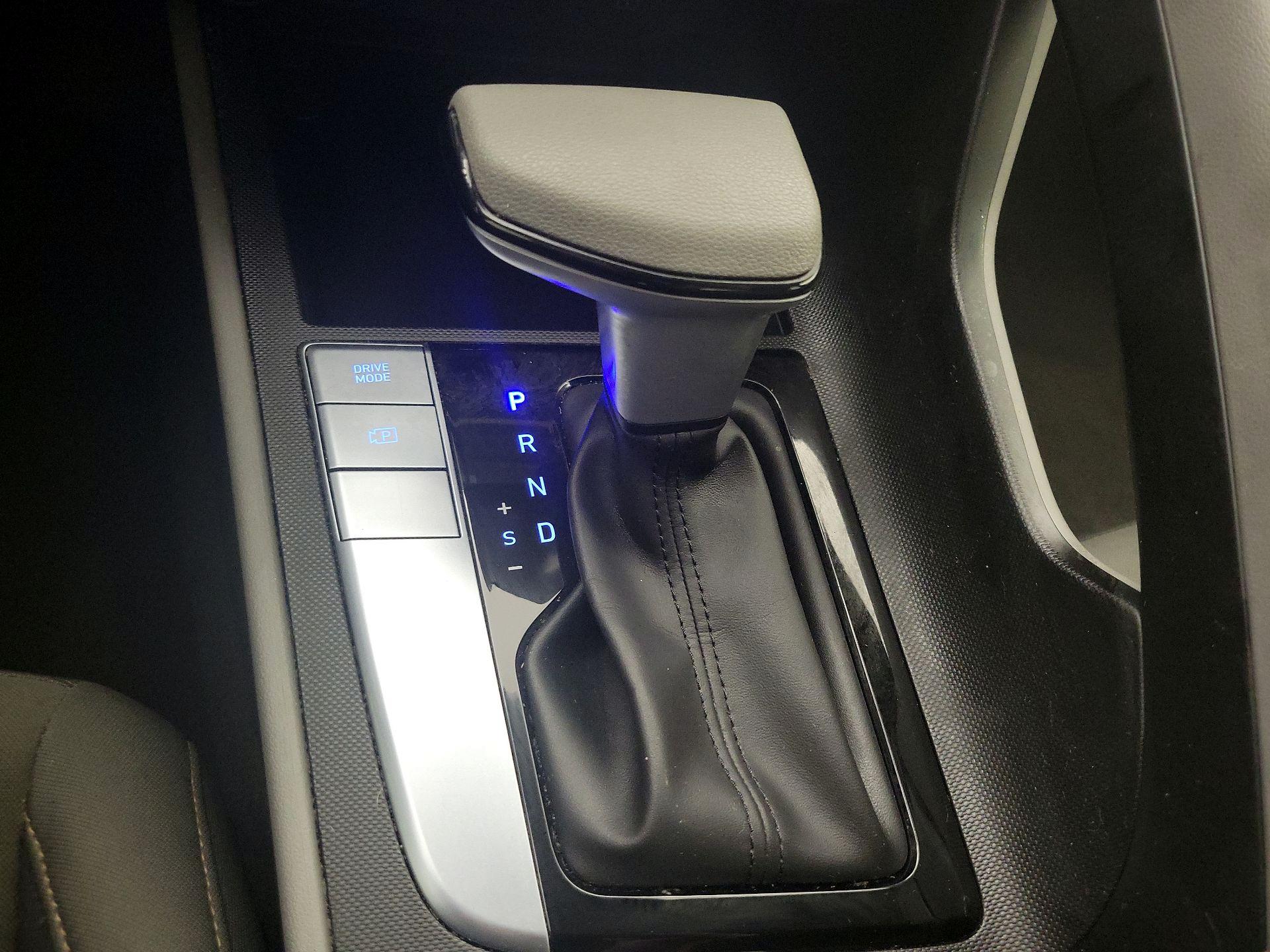 Thumbnail: 2024 Hyundai Elantra - 18