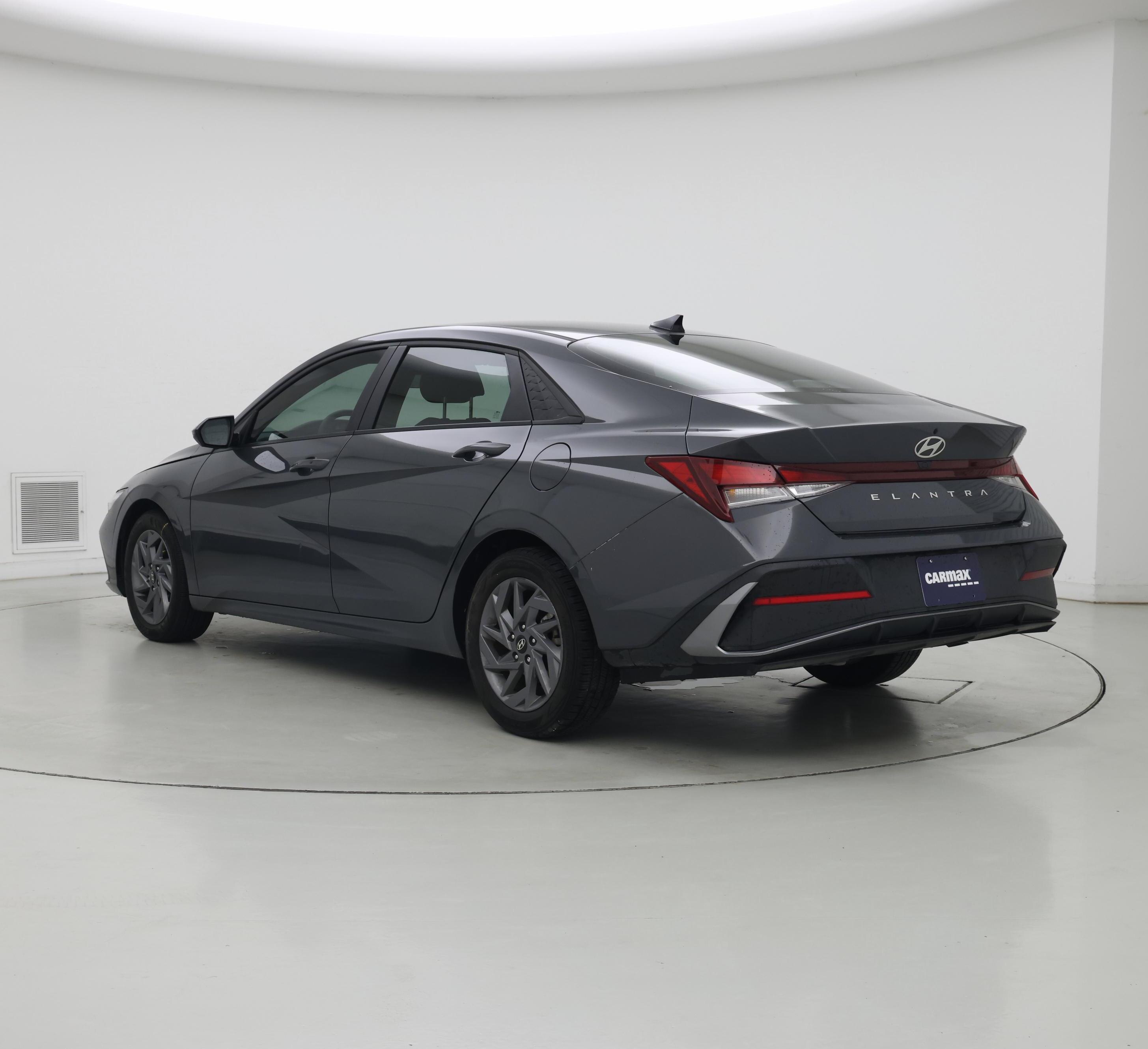 Thumbnail: 2024 Hyundai Elantra - 2